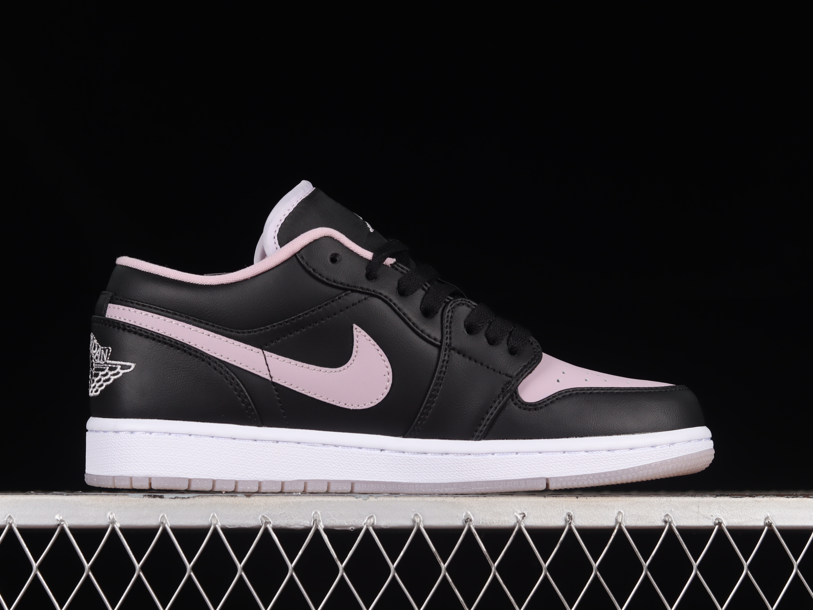 AJ1 low top