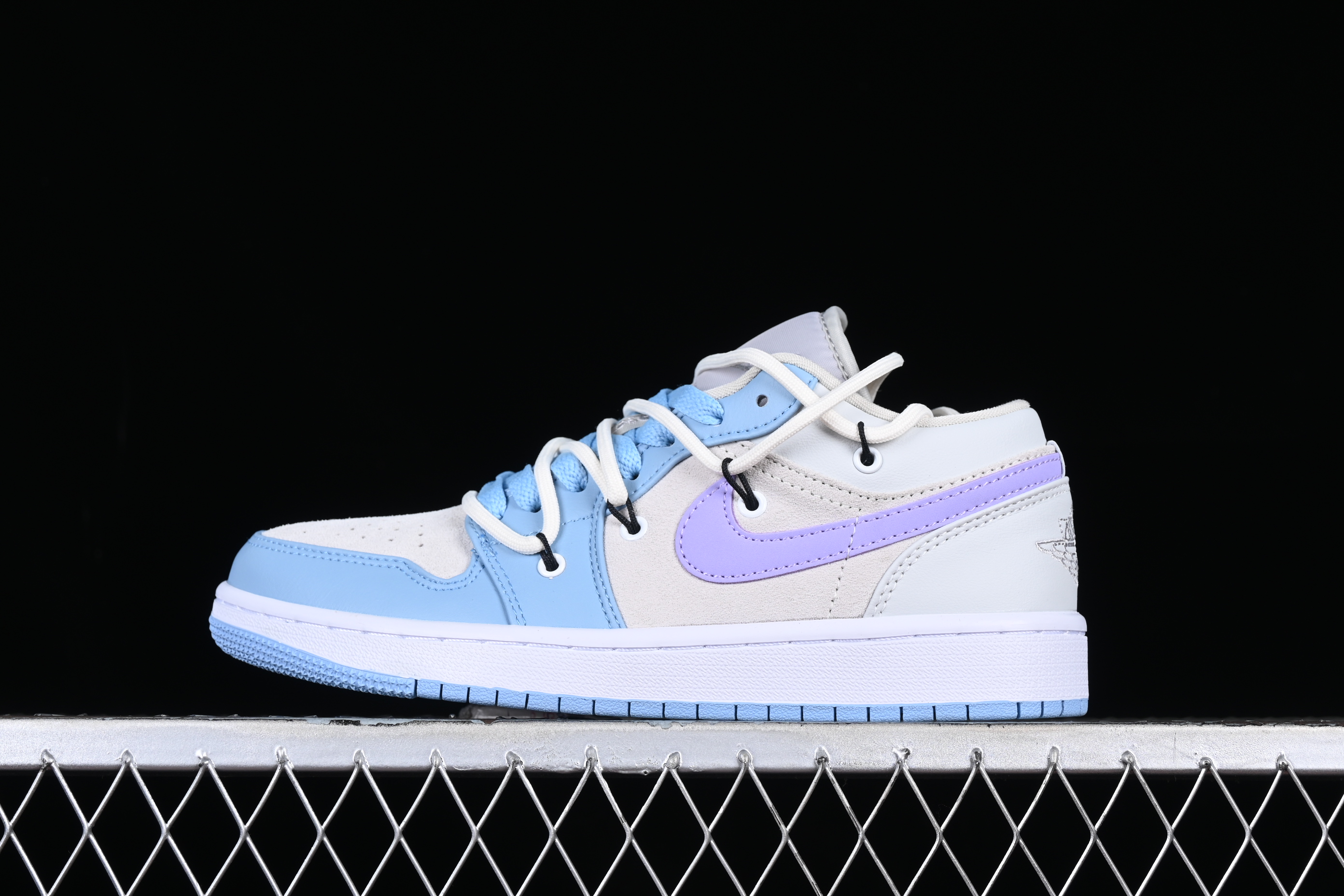 AJ1 low top