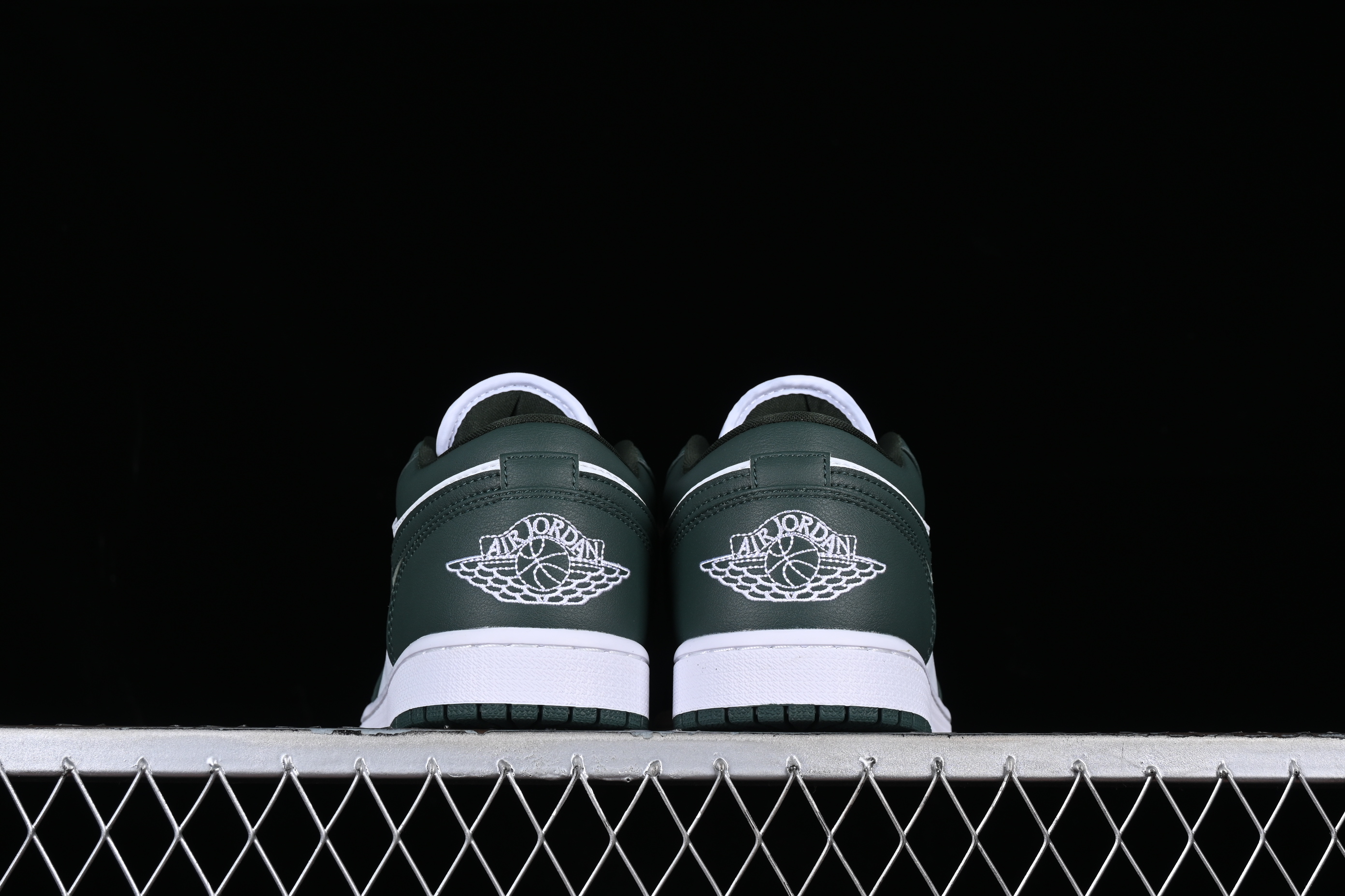 AJ1 low top