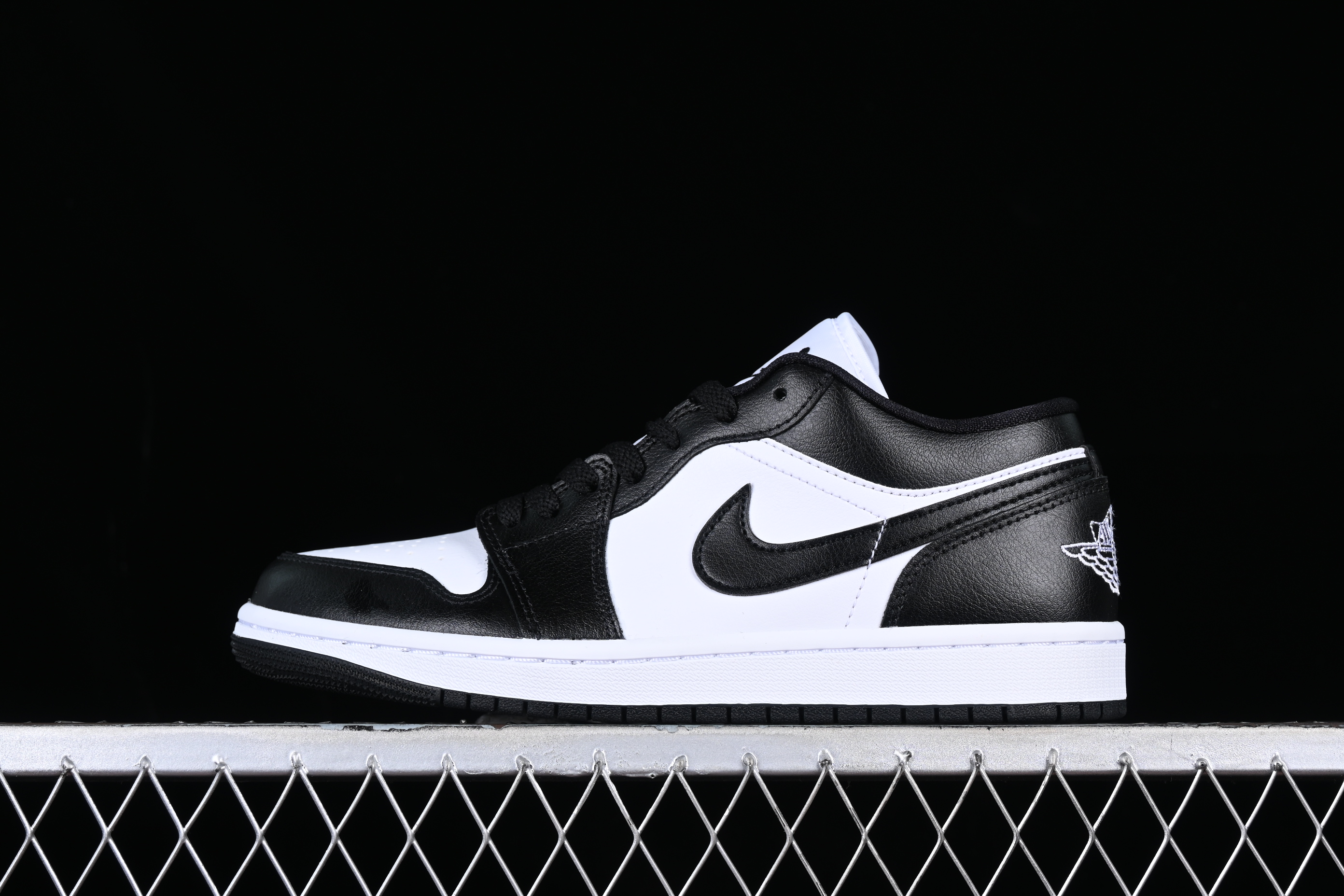 AJ1 low top