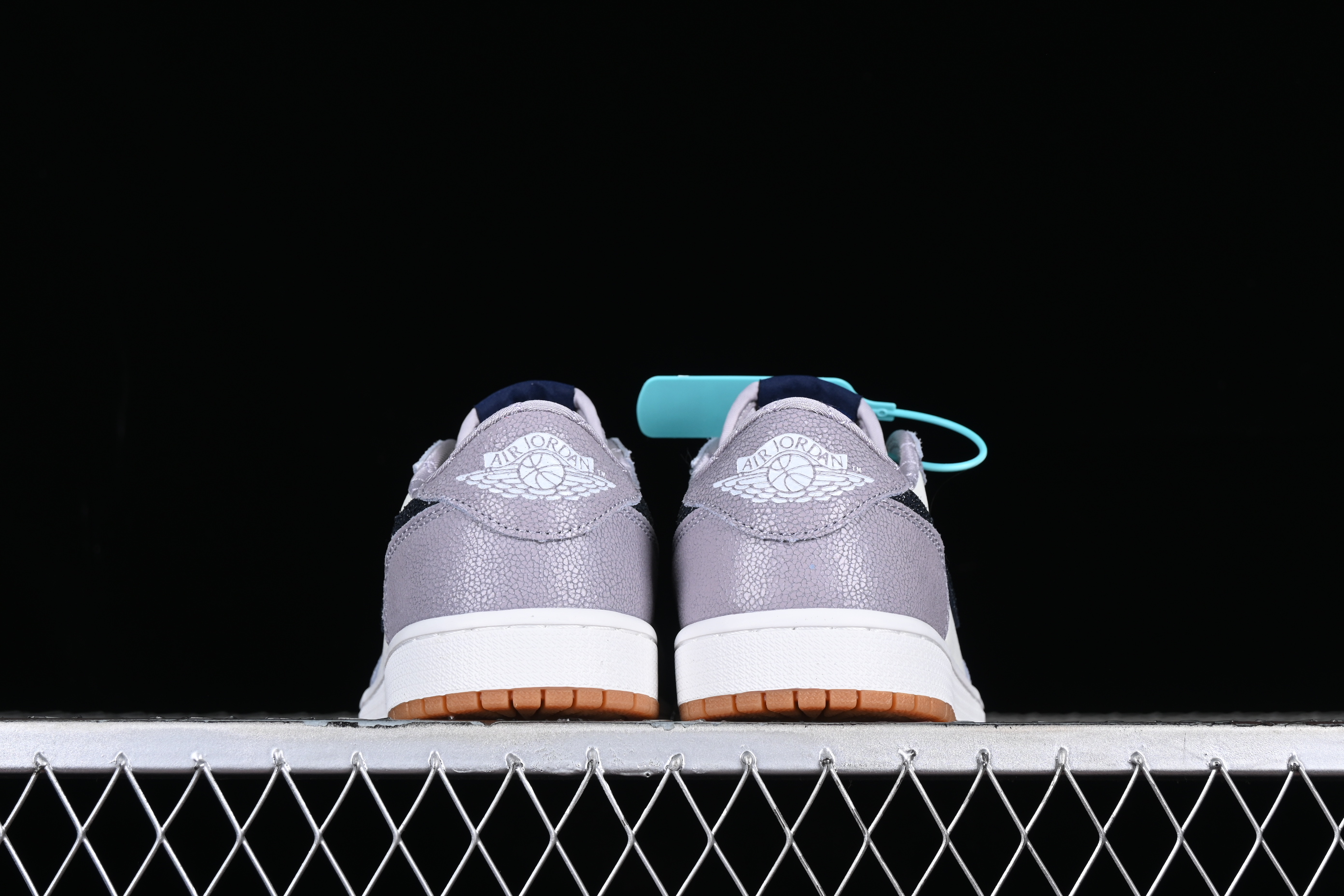 AJ1 low top