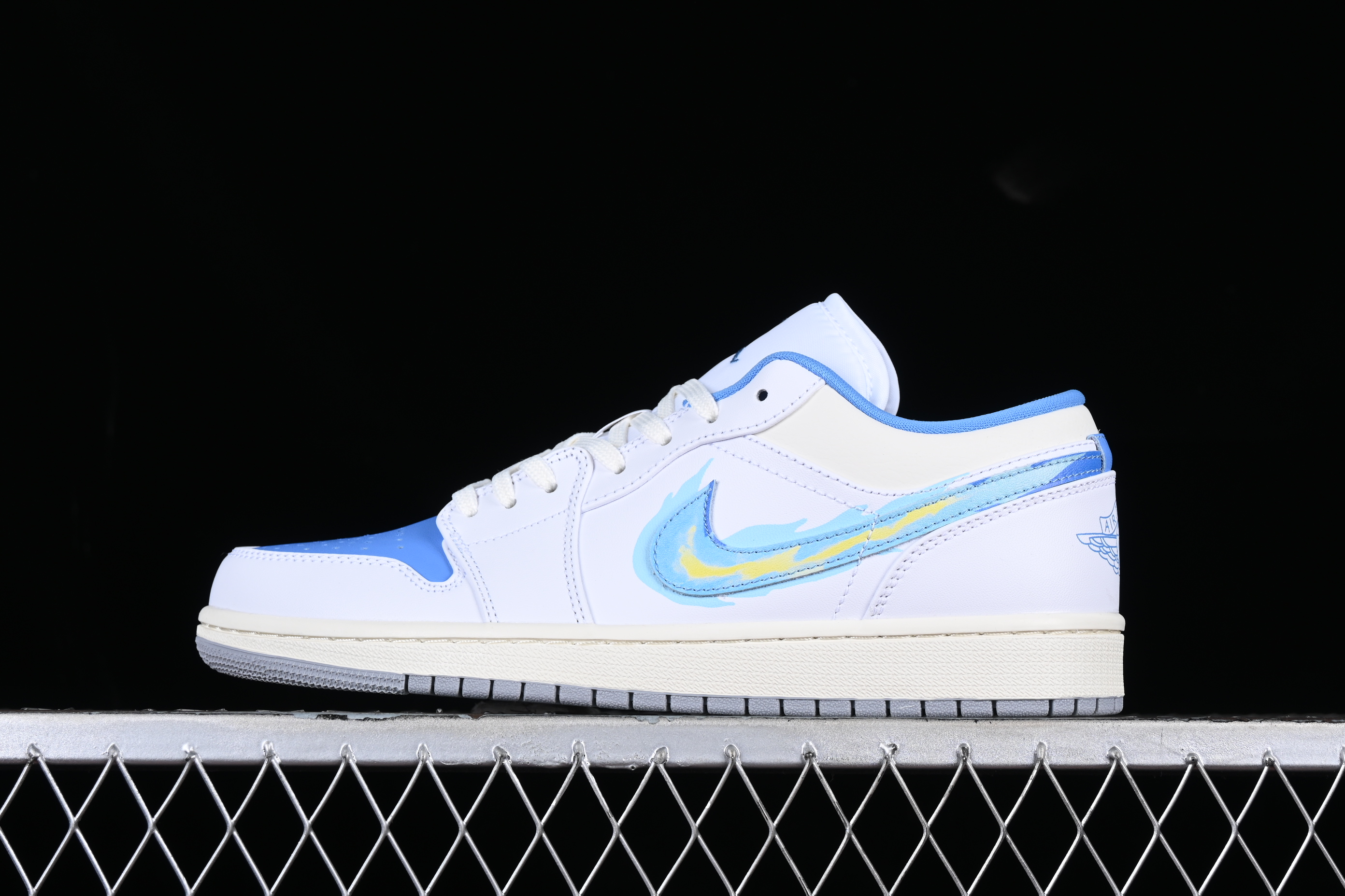 AJ1 low top