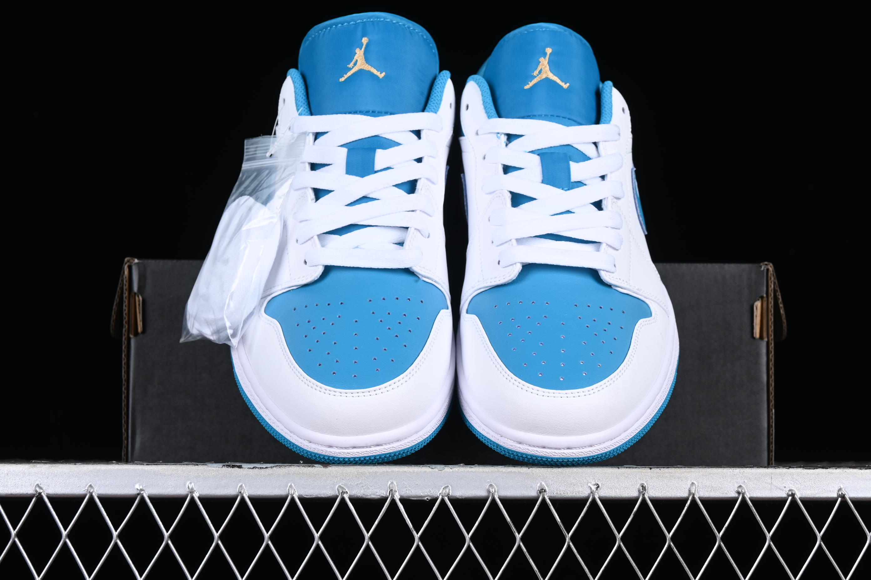 AJ1 low top