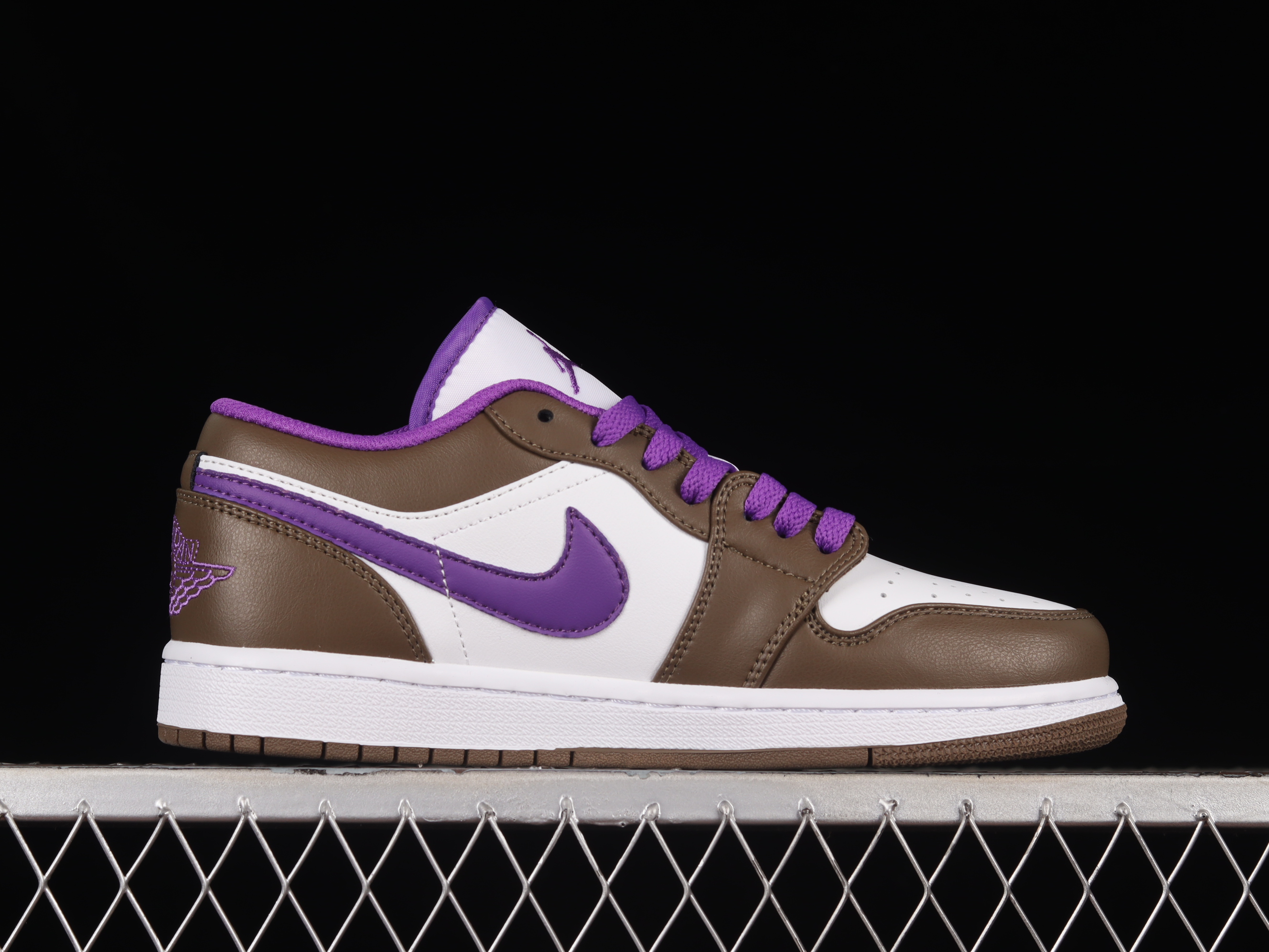 AJ1 low top