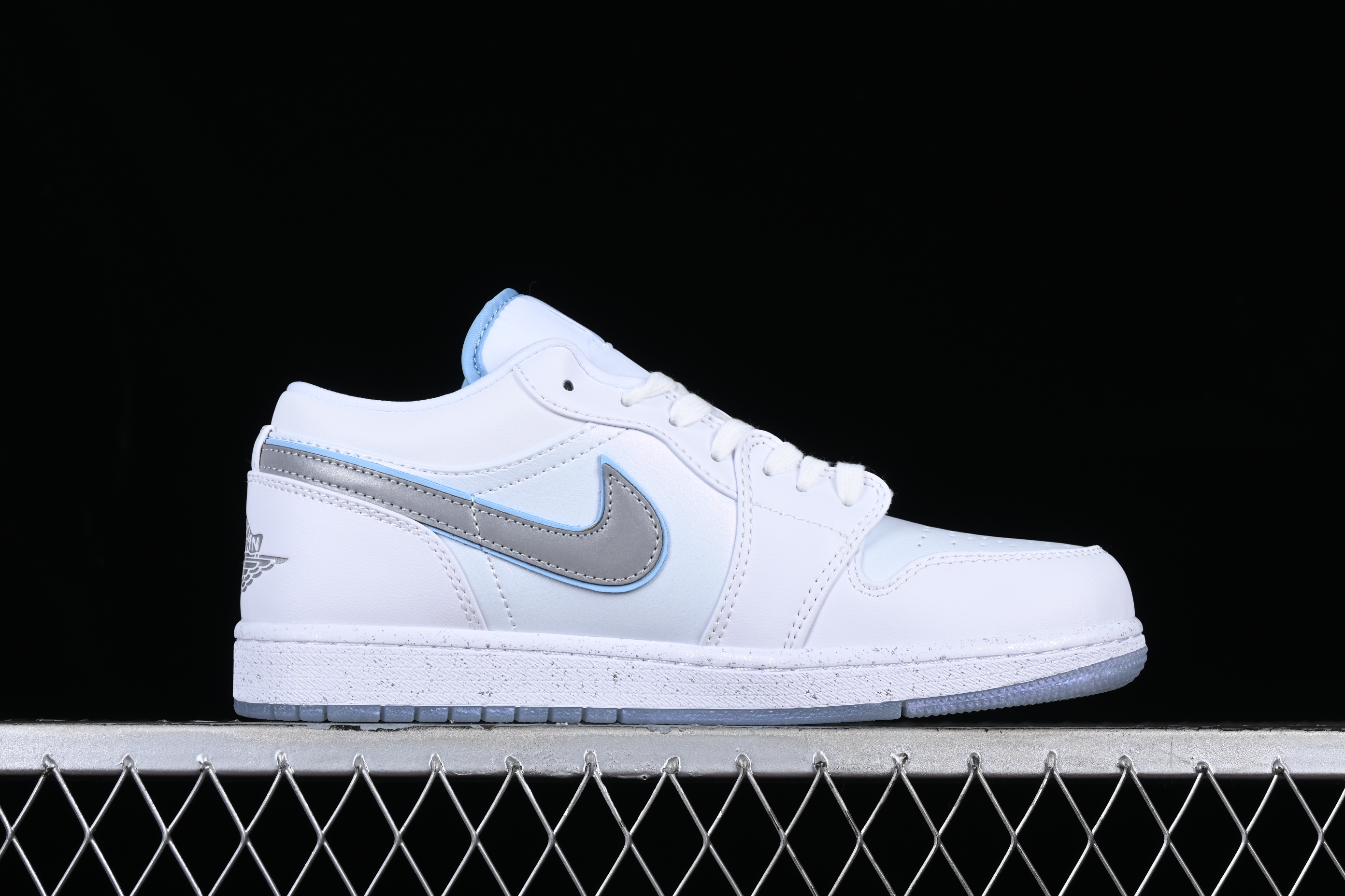 AJ1 low top