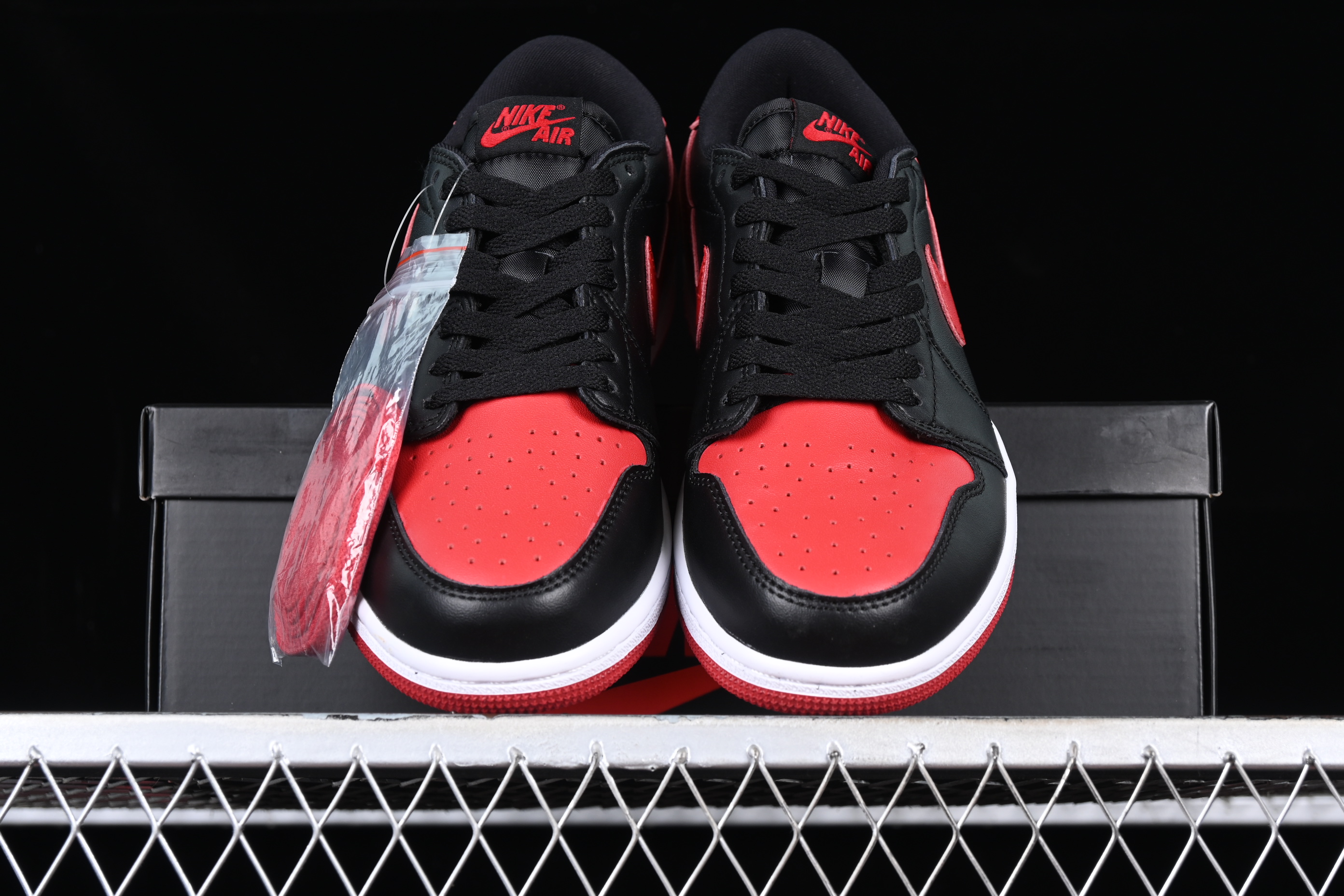 AJ1 low top