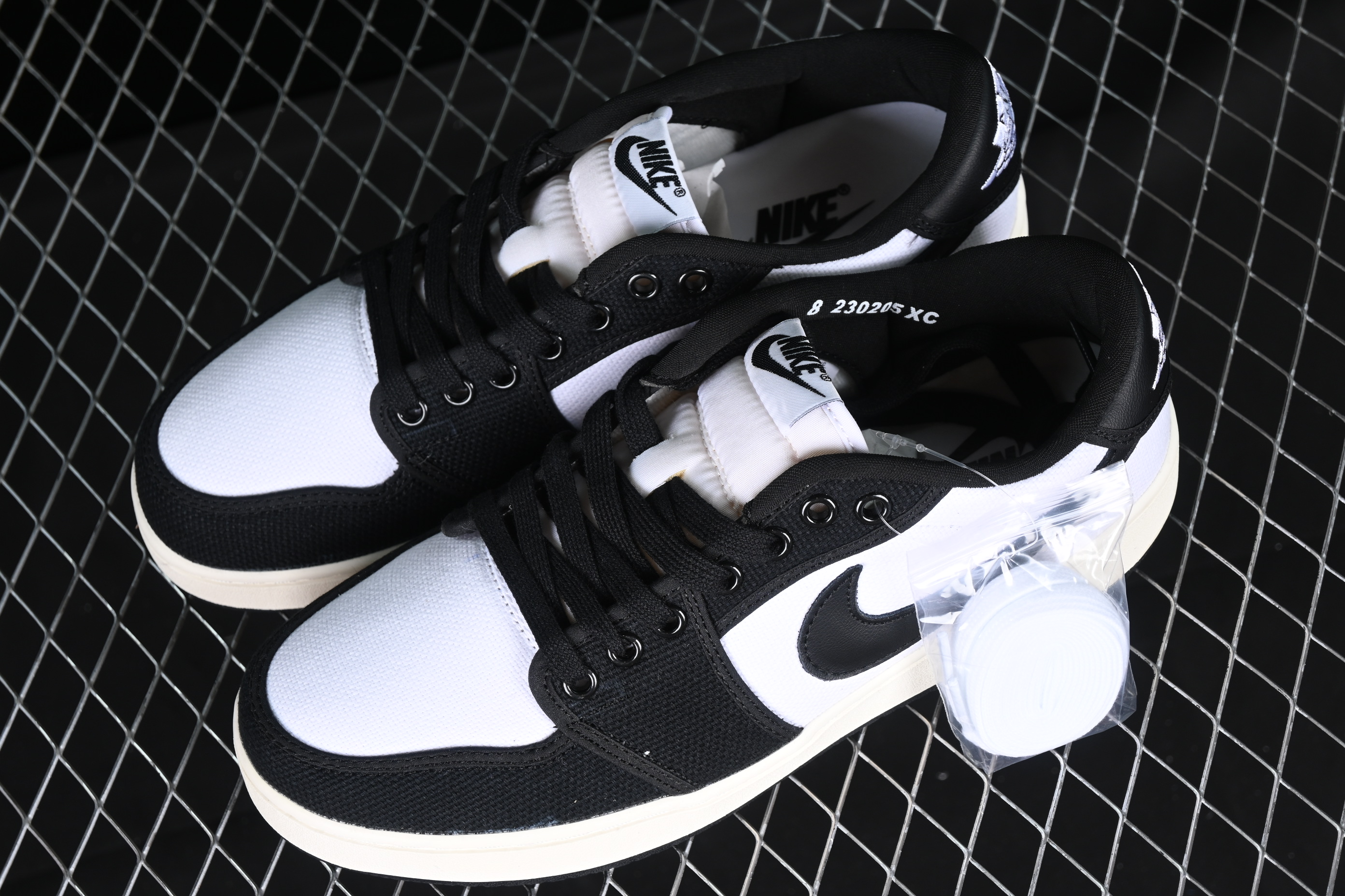 AJ1 low top