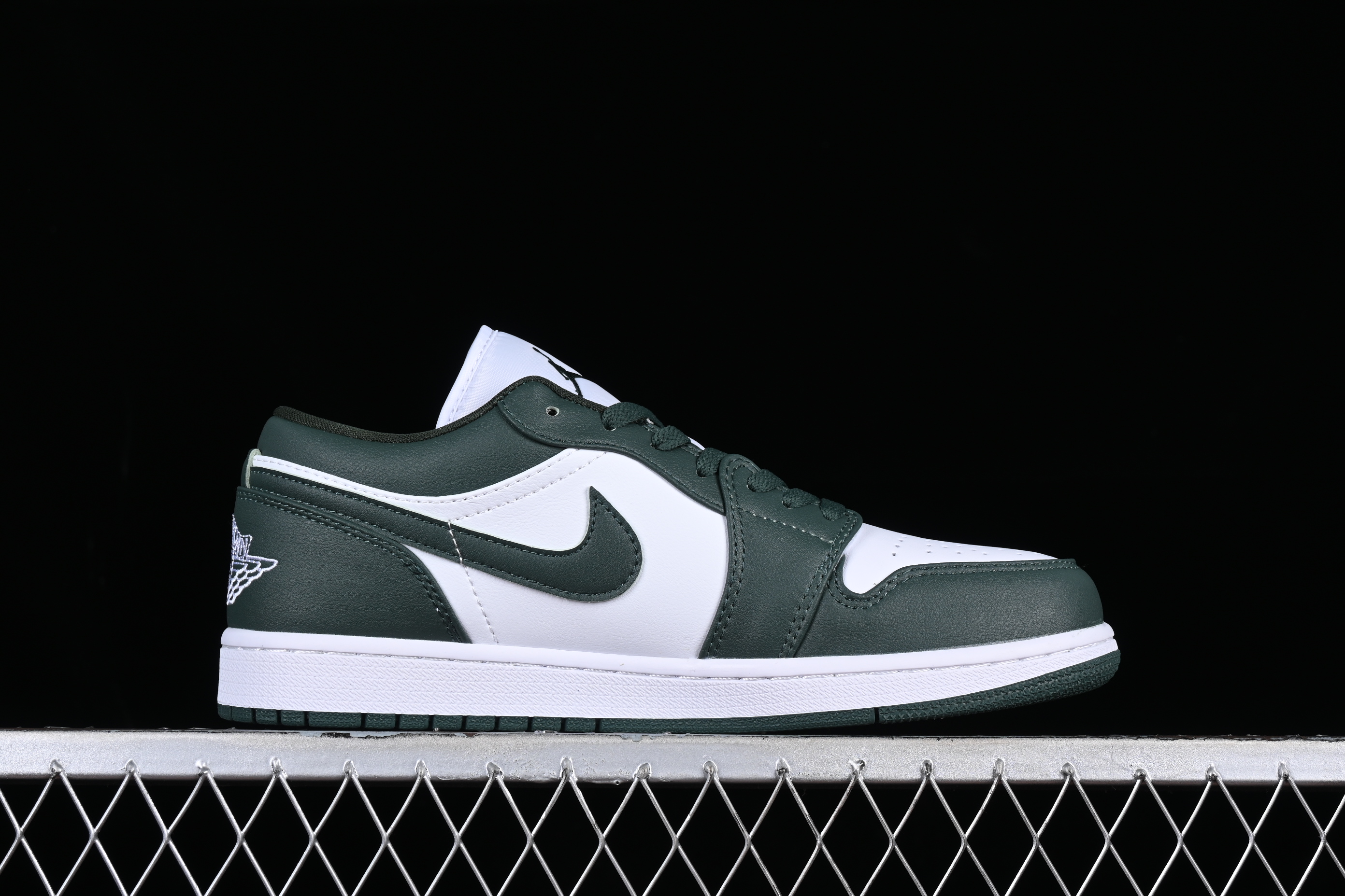 AJ1 low top