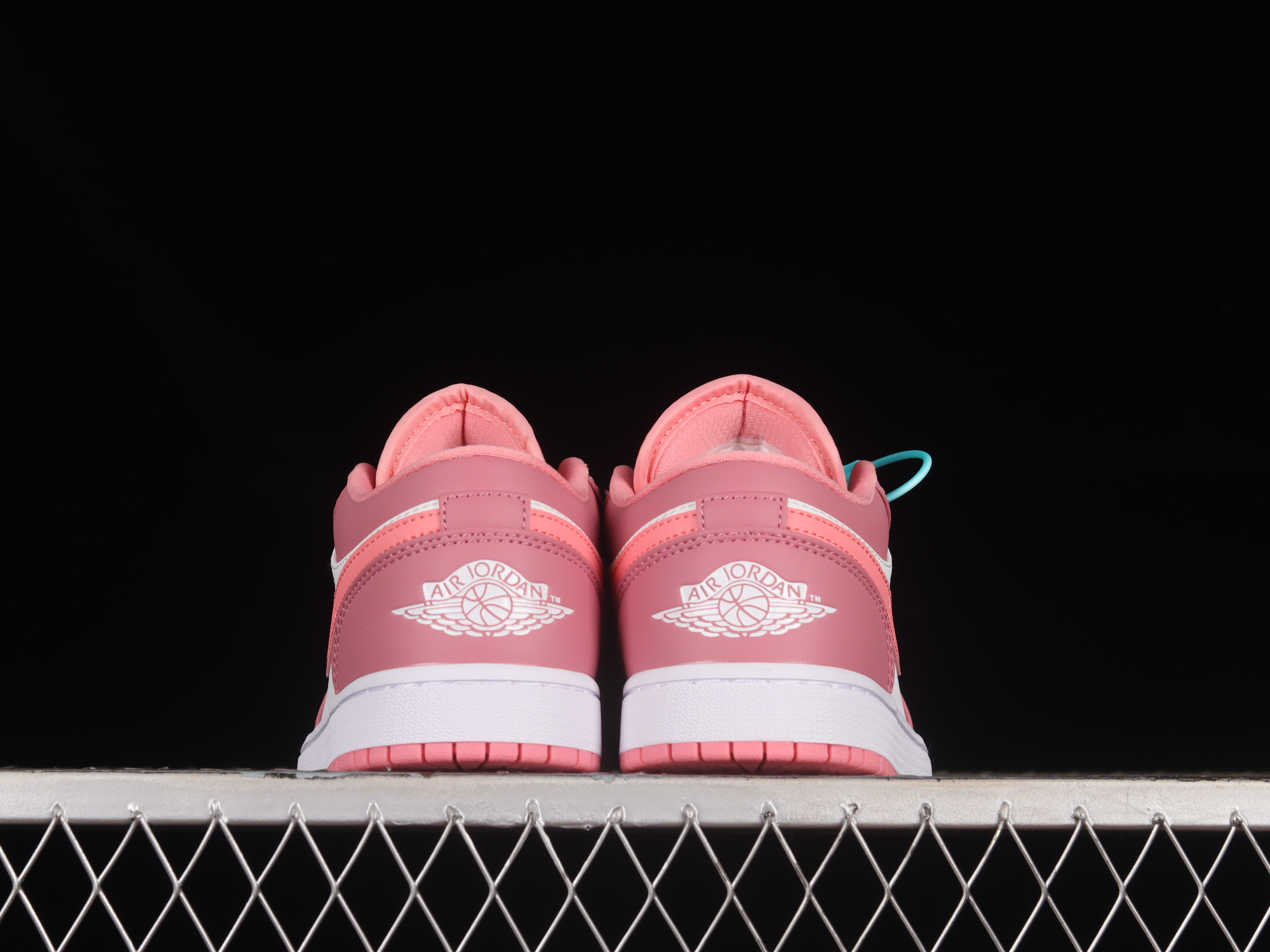 AJ1 low top