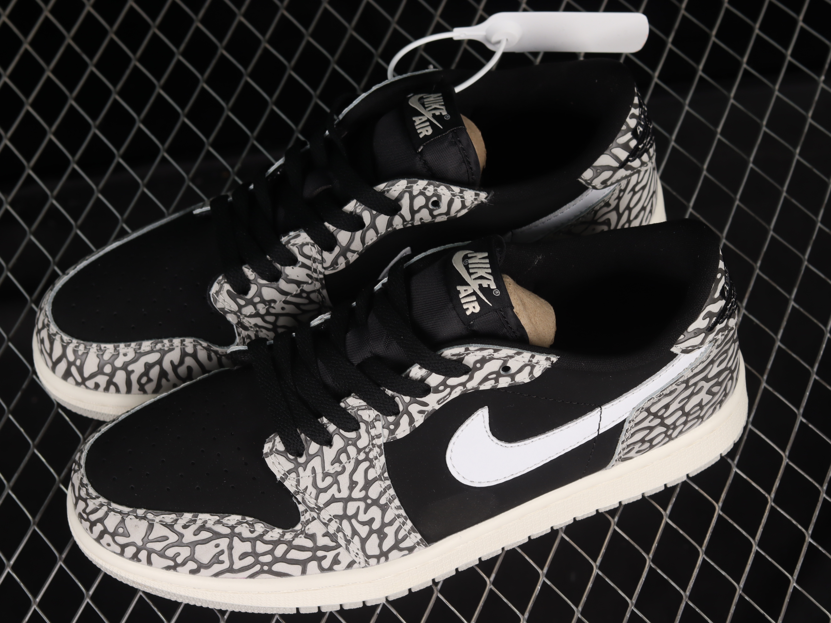 AJ1 low top