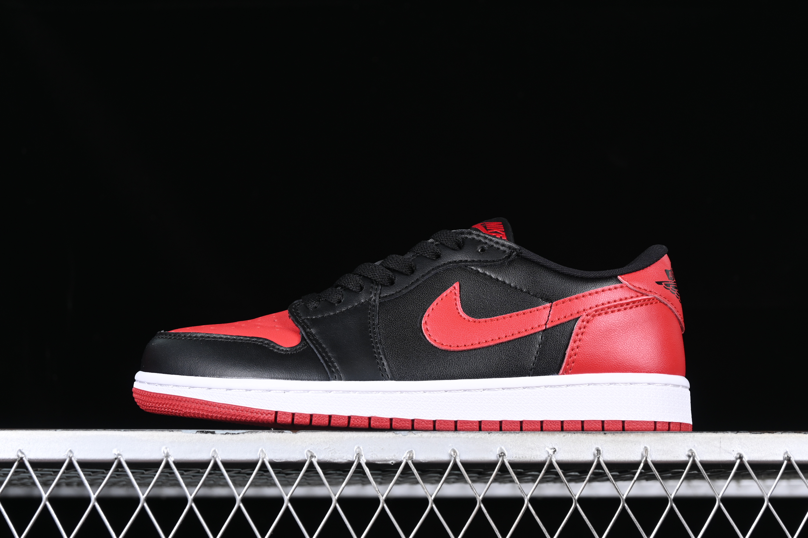 AJ1 low top