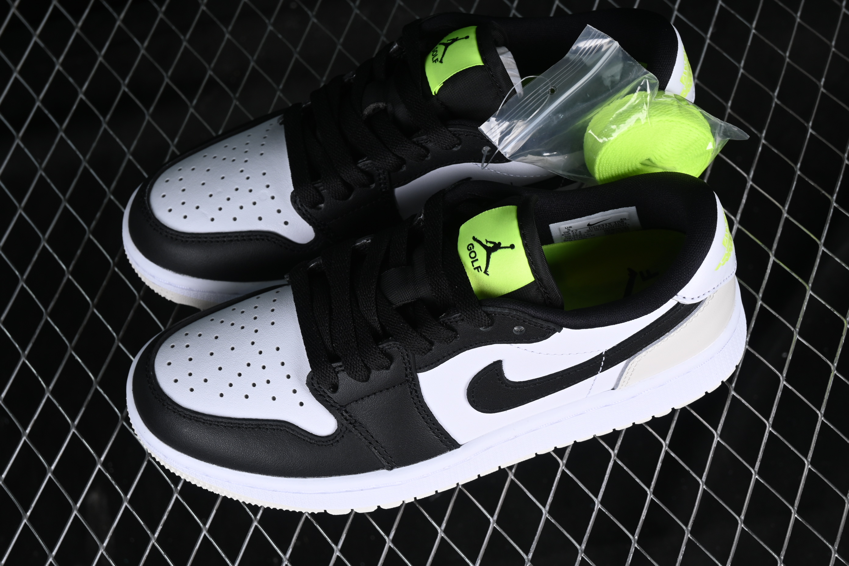 AJ1 low top