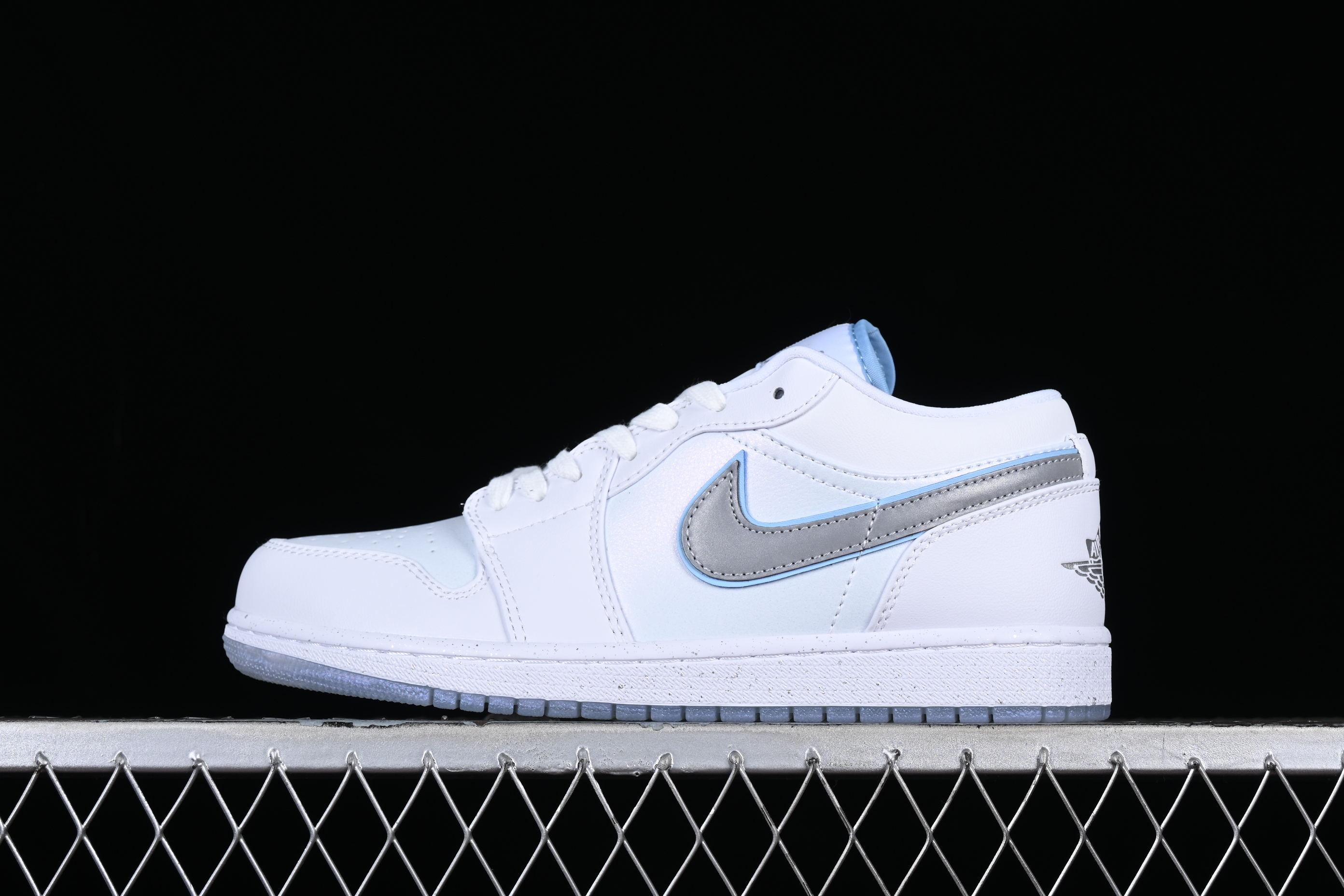 AJ1 low top