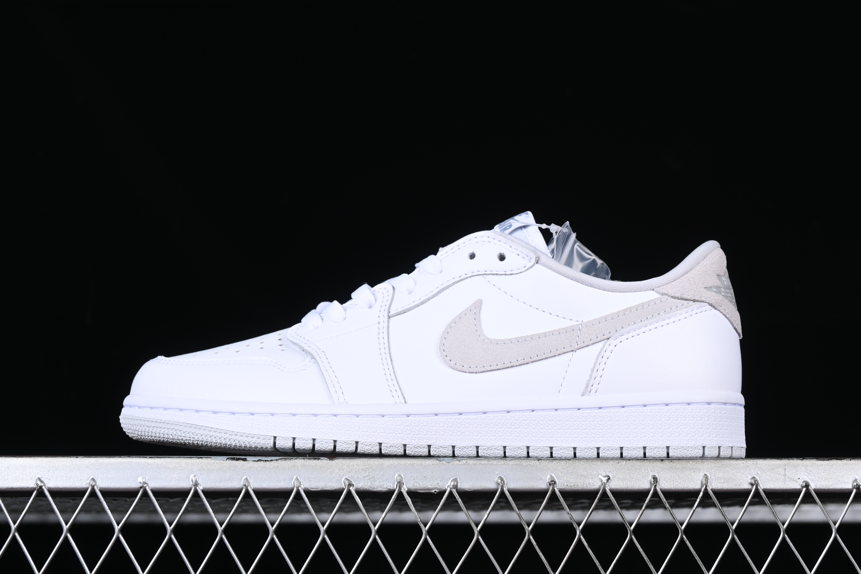 AJ1 low top