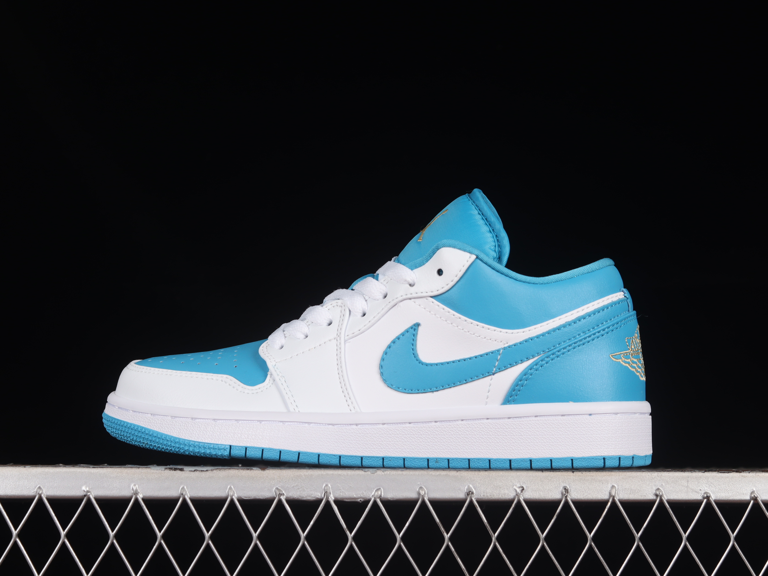 AJ1 low top
