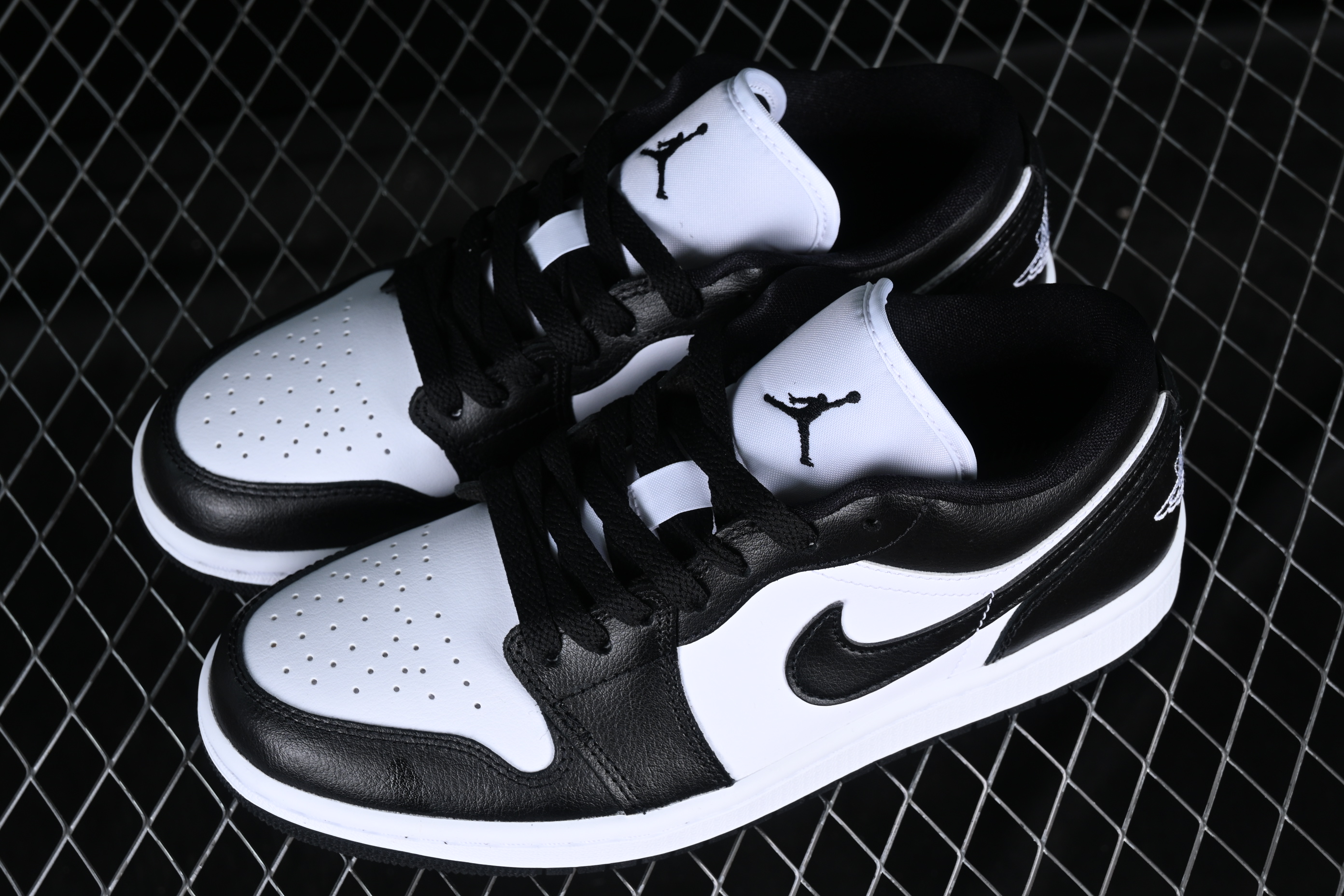 AJ1 low top