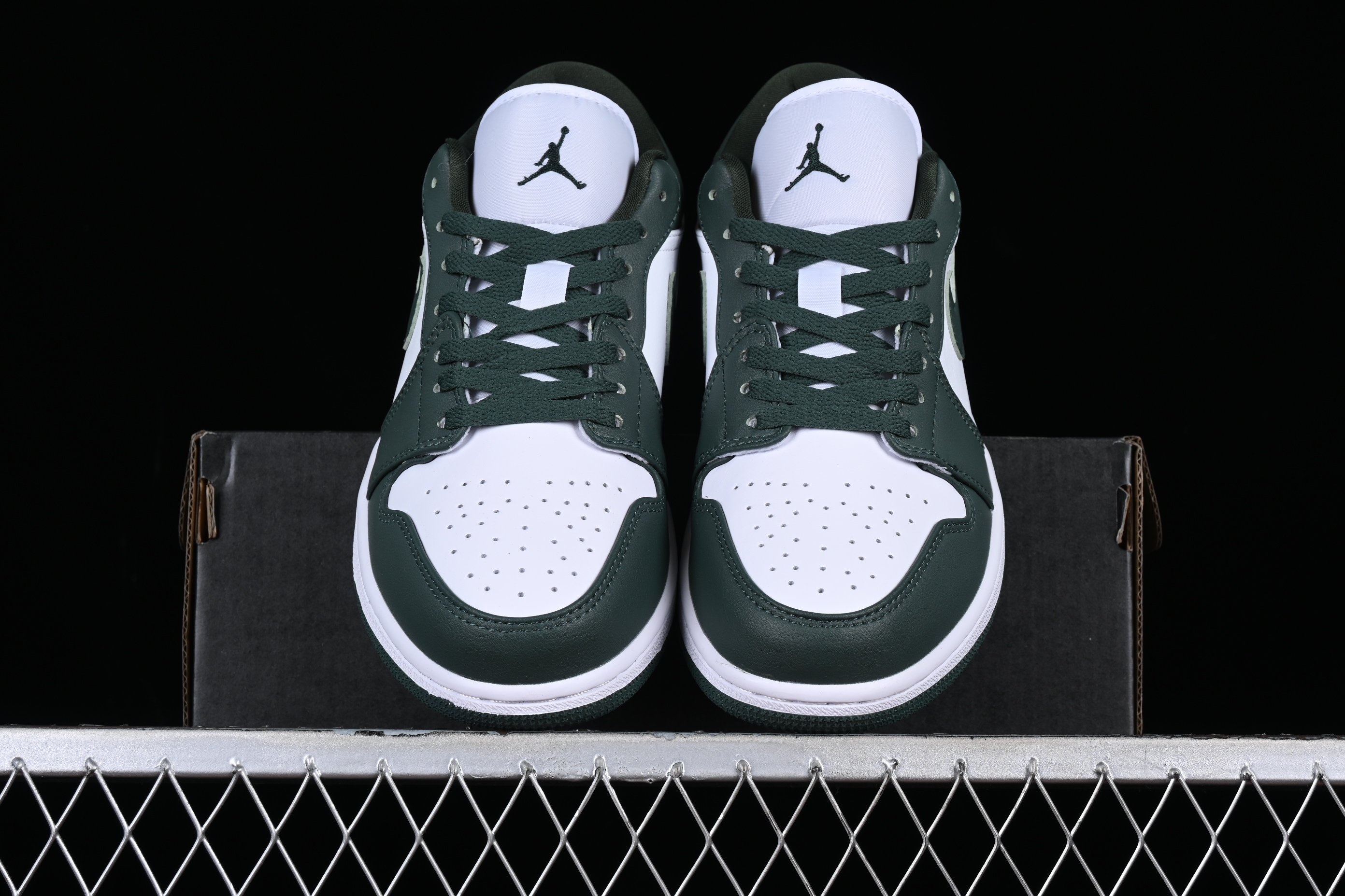 AJ1 low top