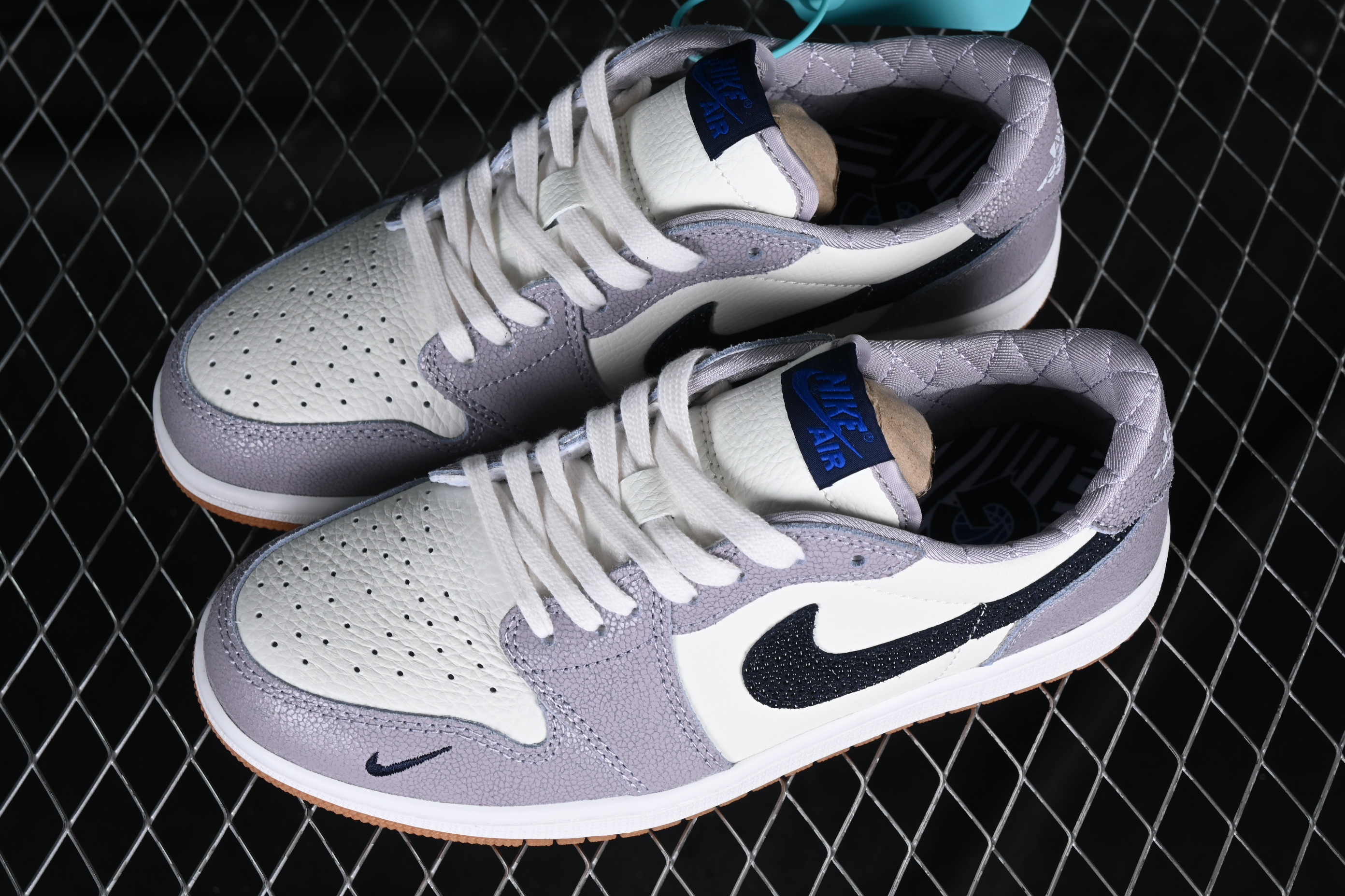 AJ1 low top