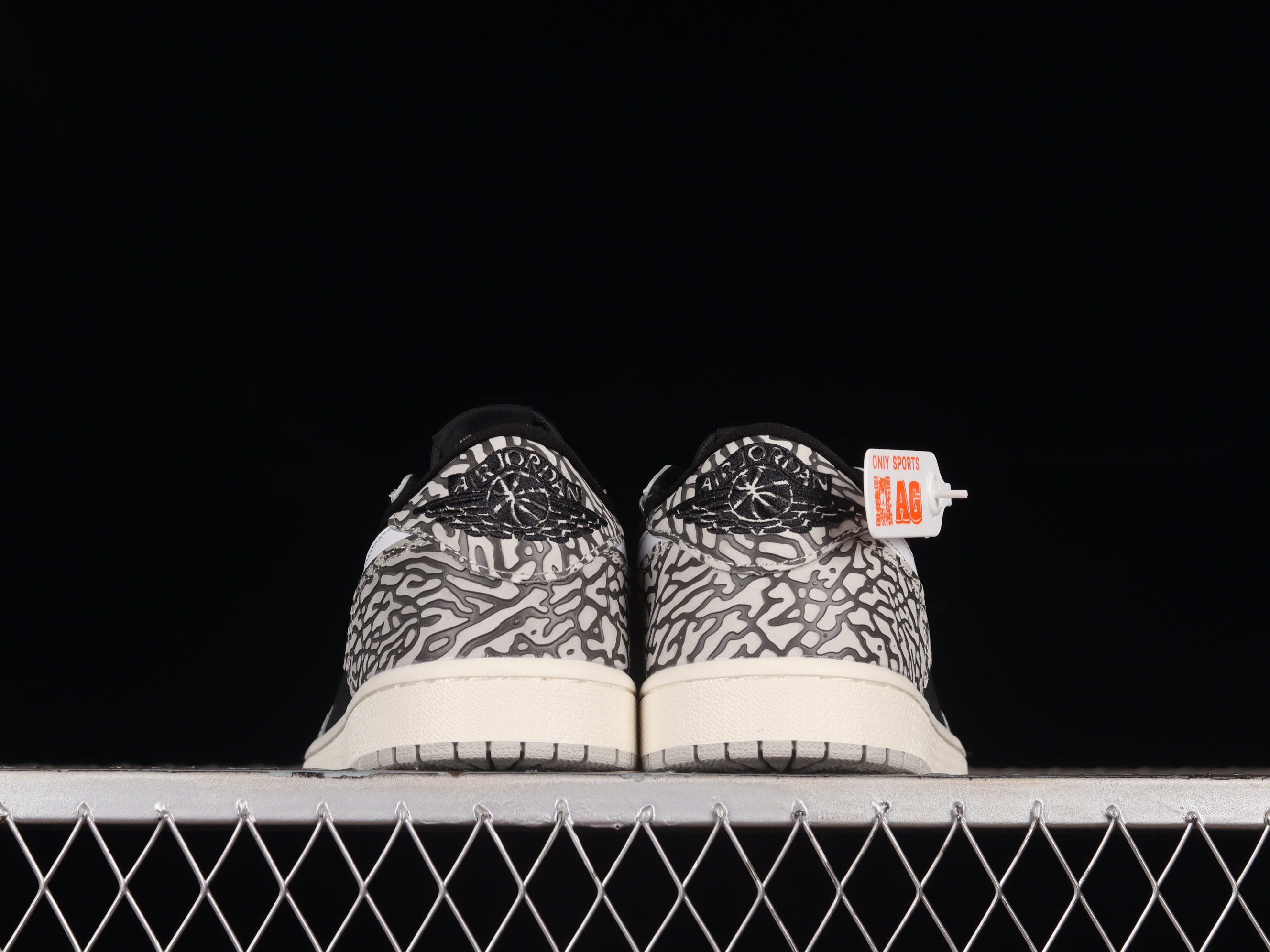 AJ1 low top