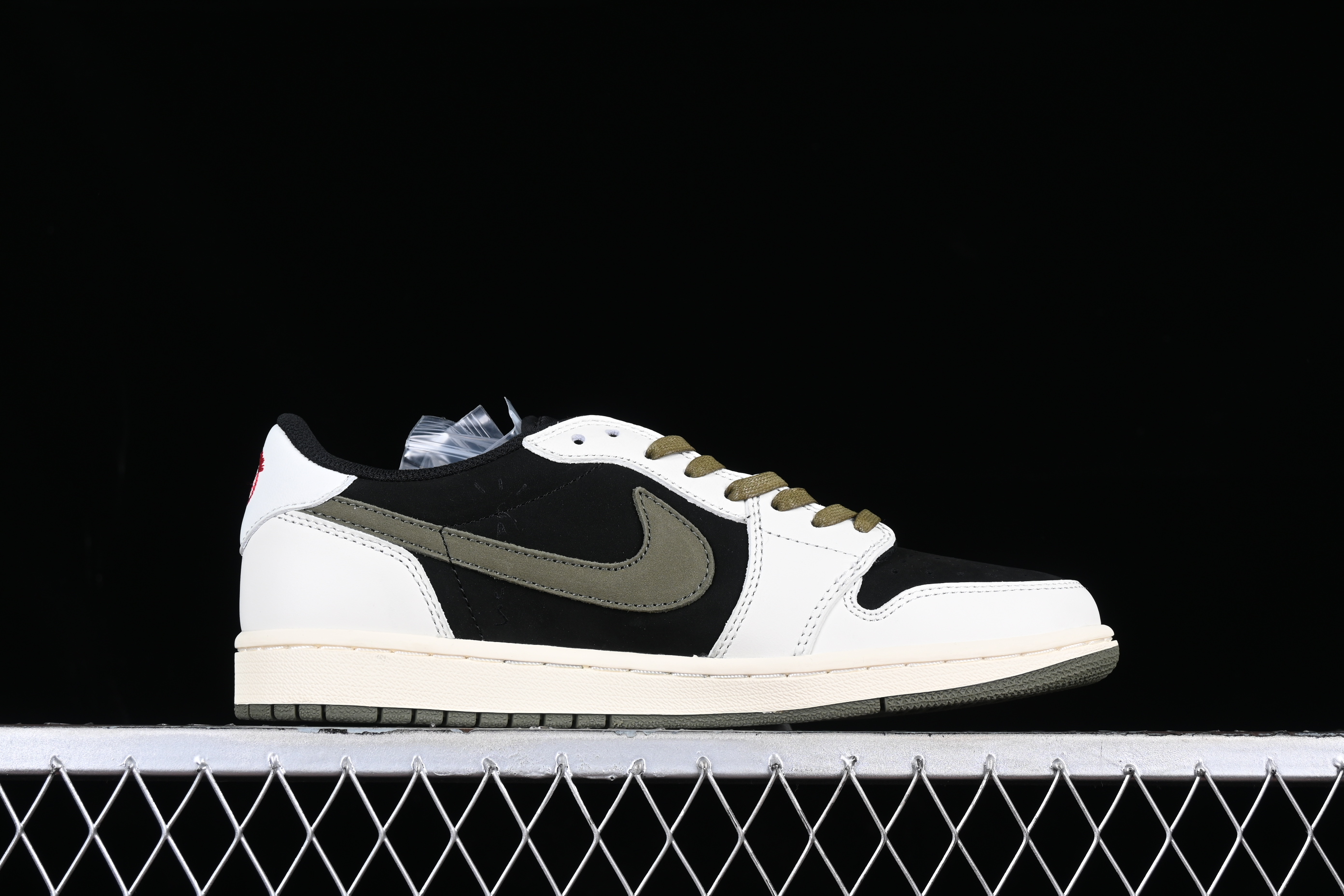 AJ1 low top