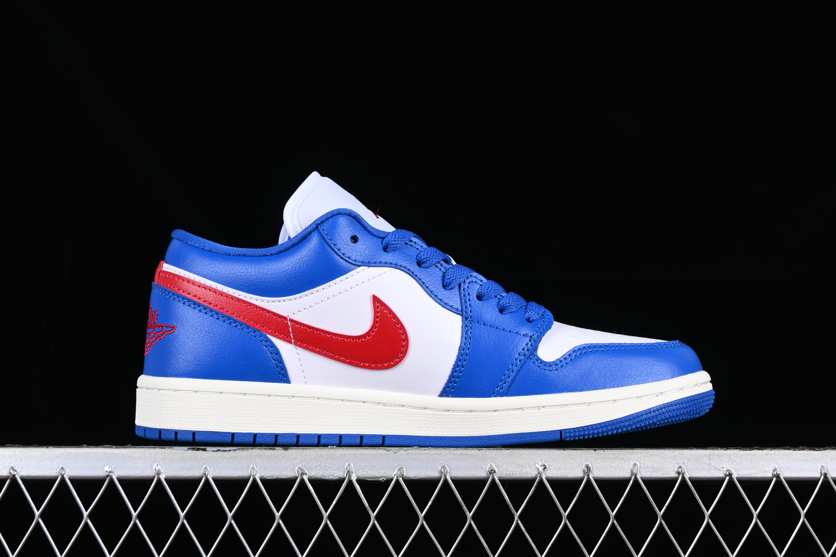 AJ1 low top