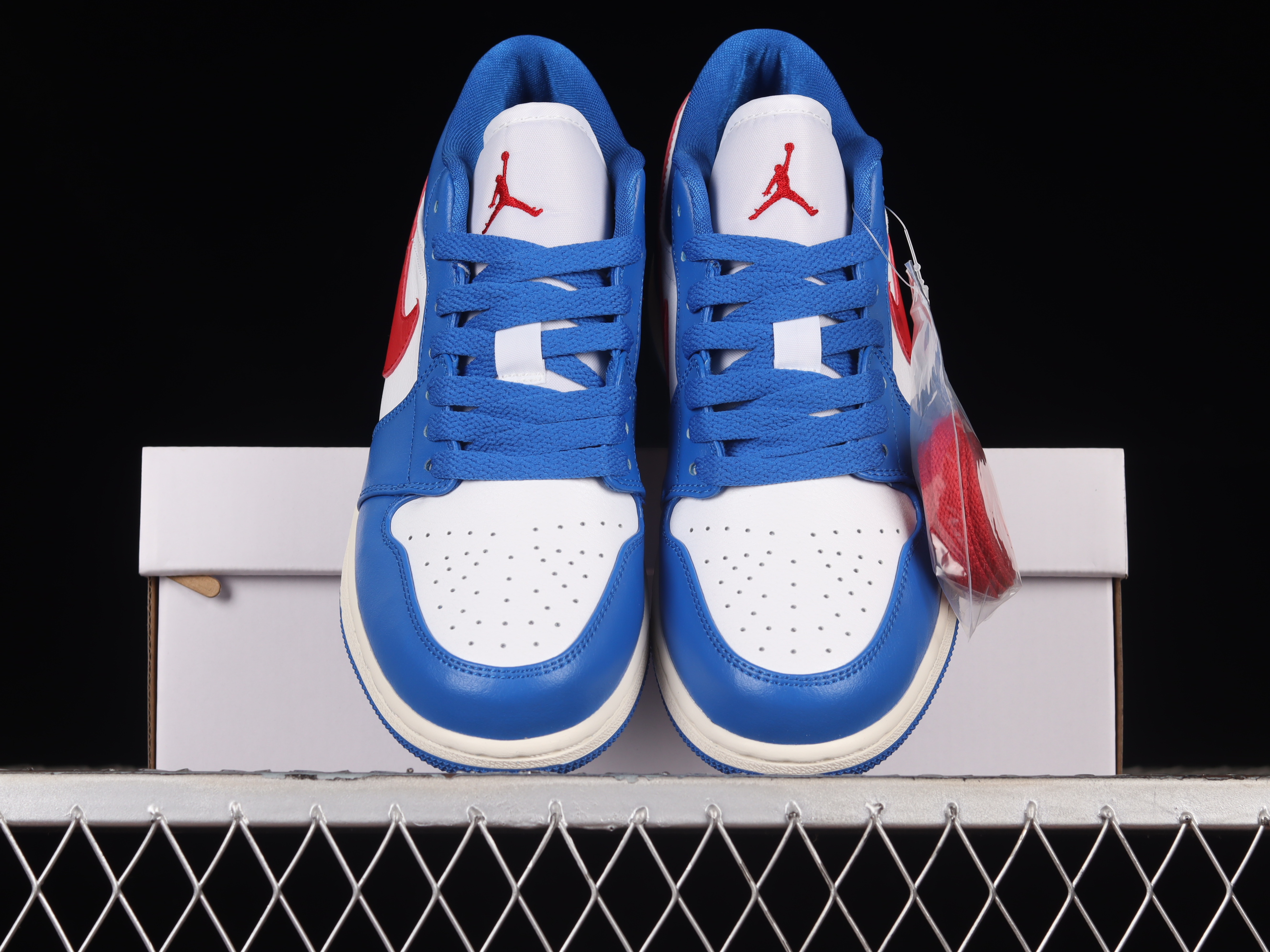 AJ1 low top