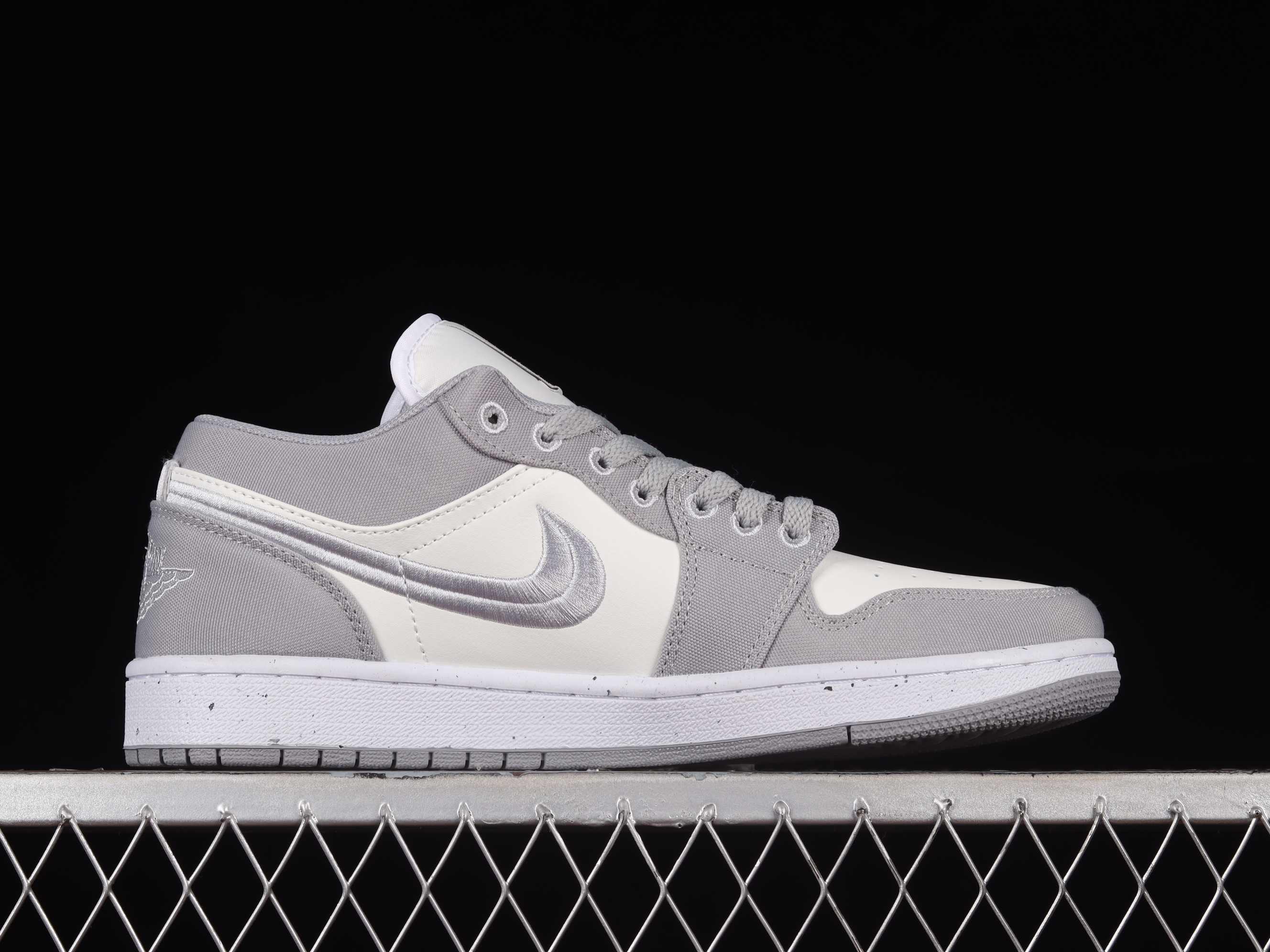 AJ1 low top
