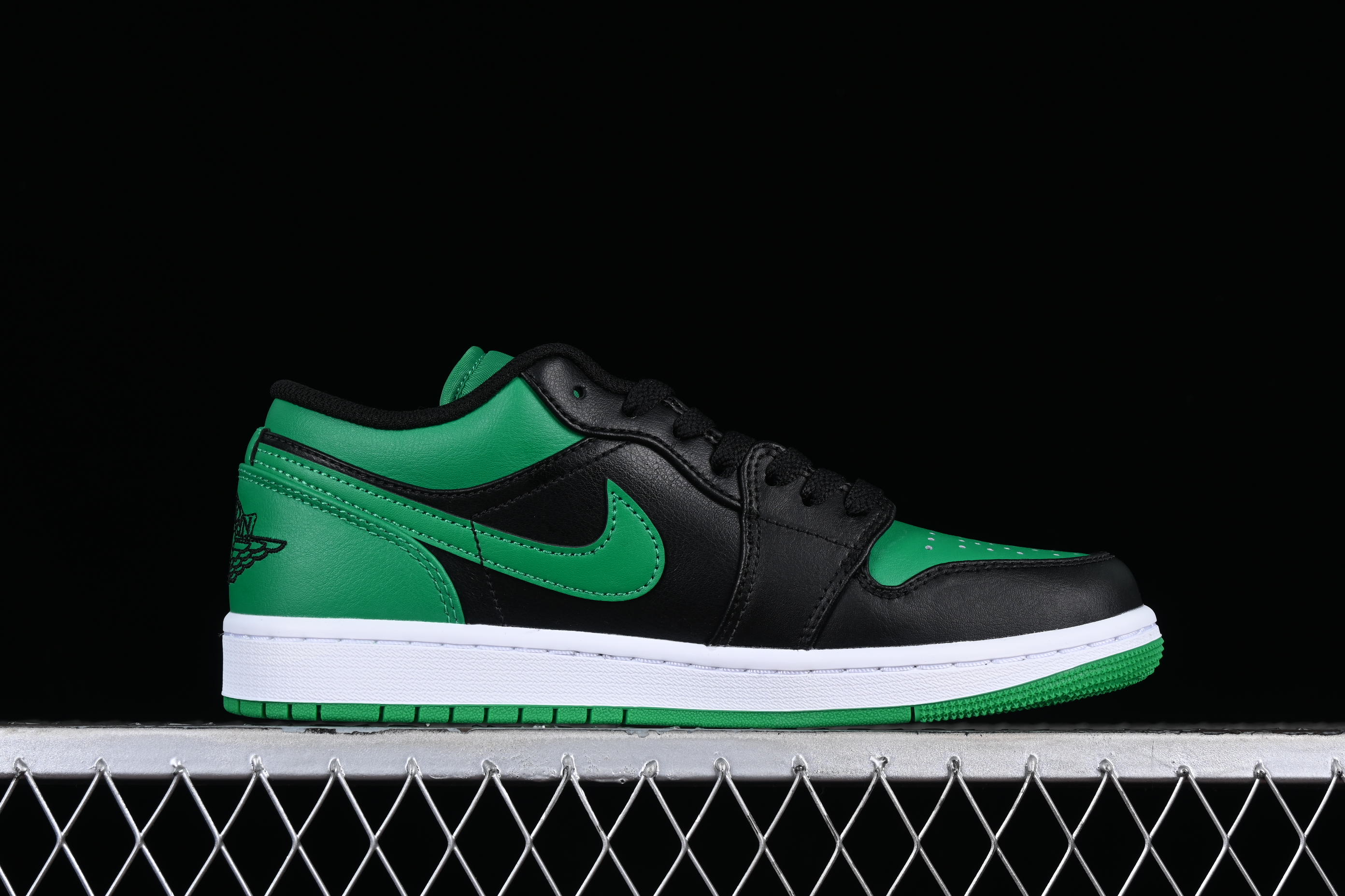 AJ1 low top
