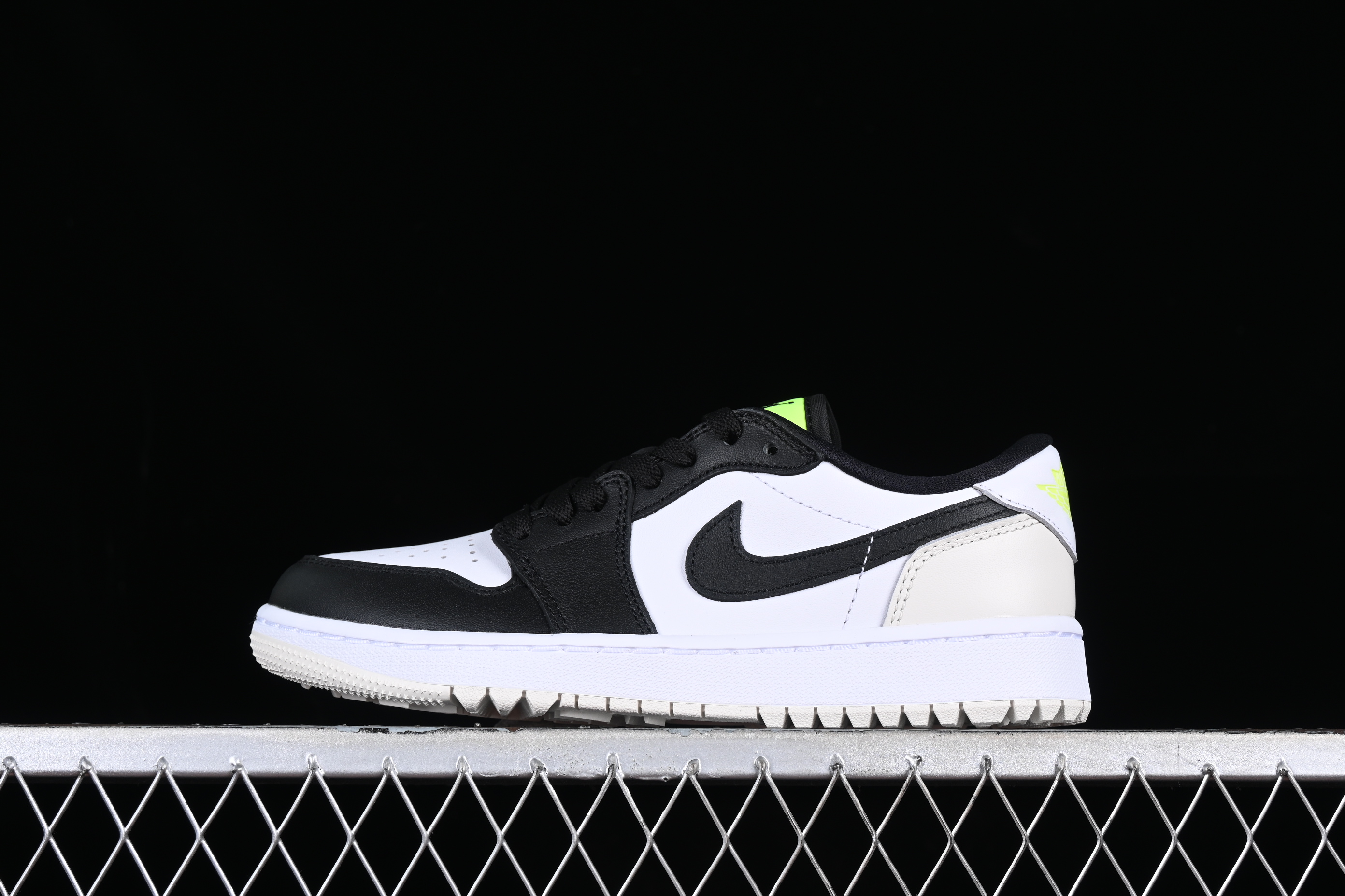 AJ1 low top