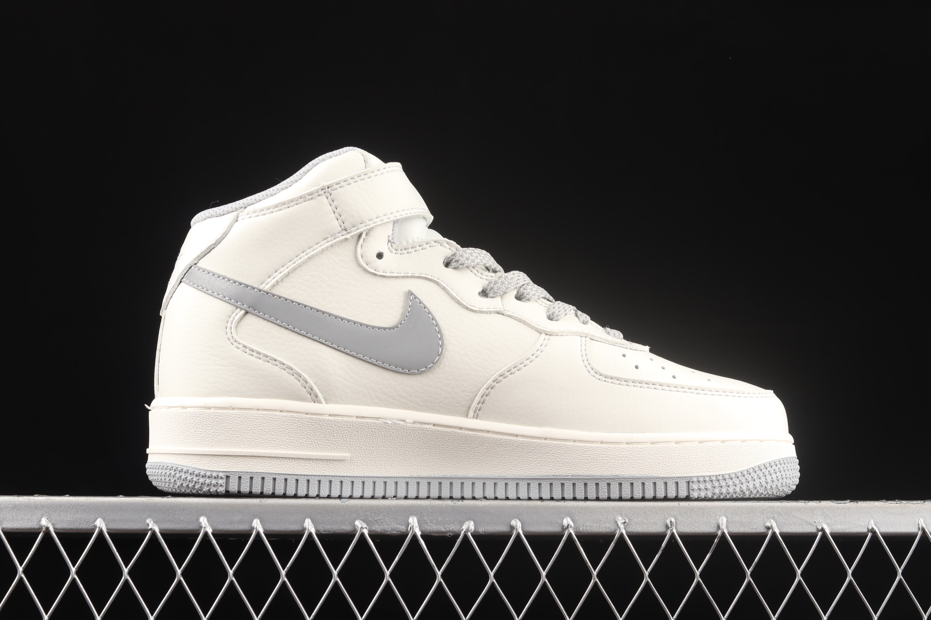 Undefeated x Nk Air Force 1'07 Mid SU19 Silver Daredevil Air Force One 3M Reflective mid-top Casual sneakers
