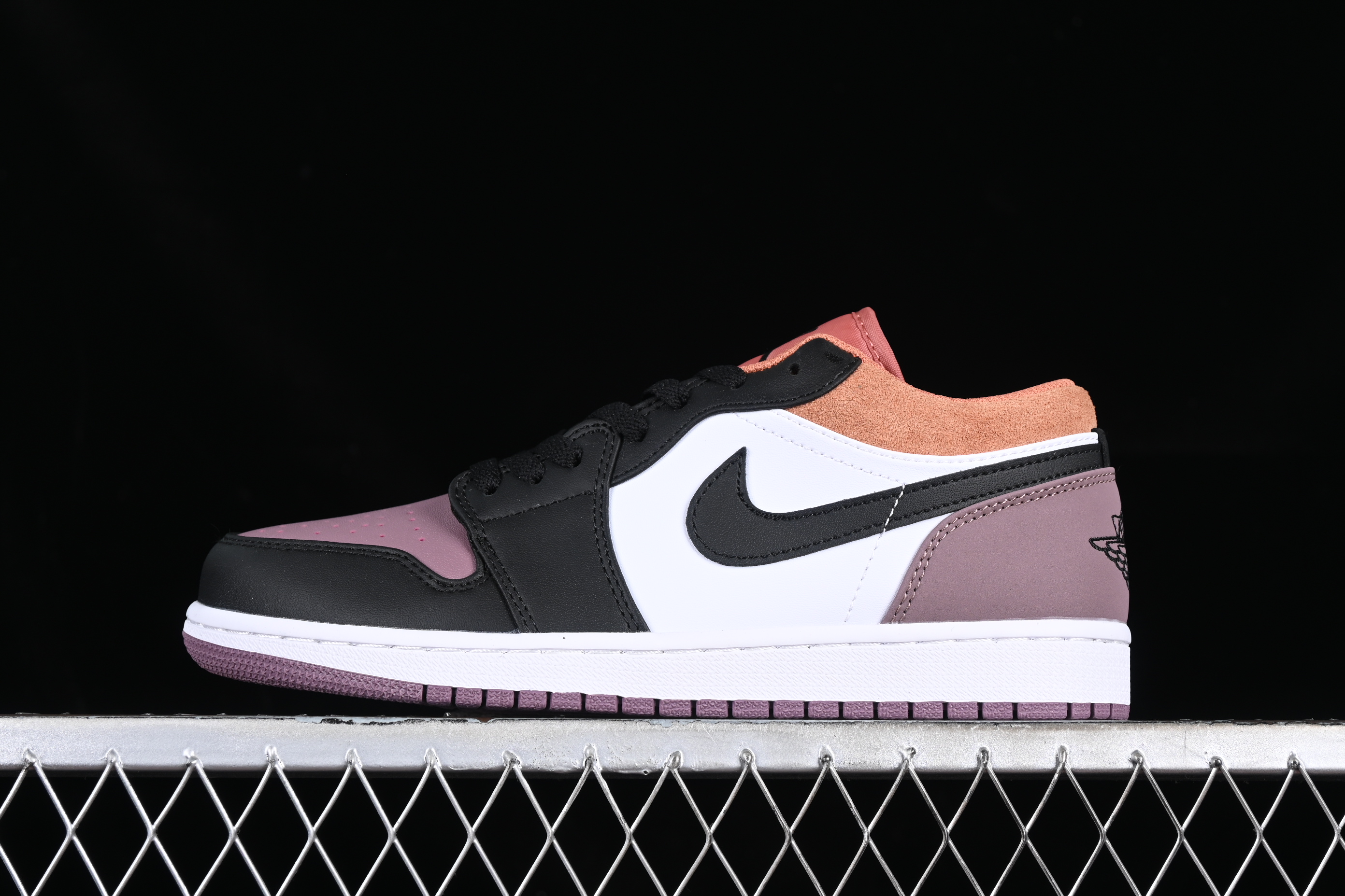 AJ1 low top