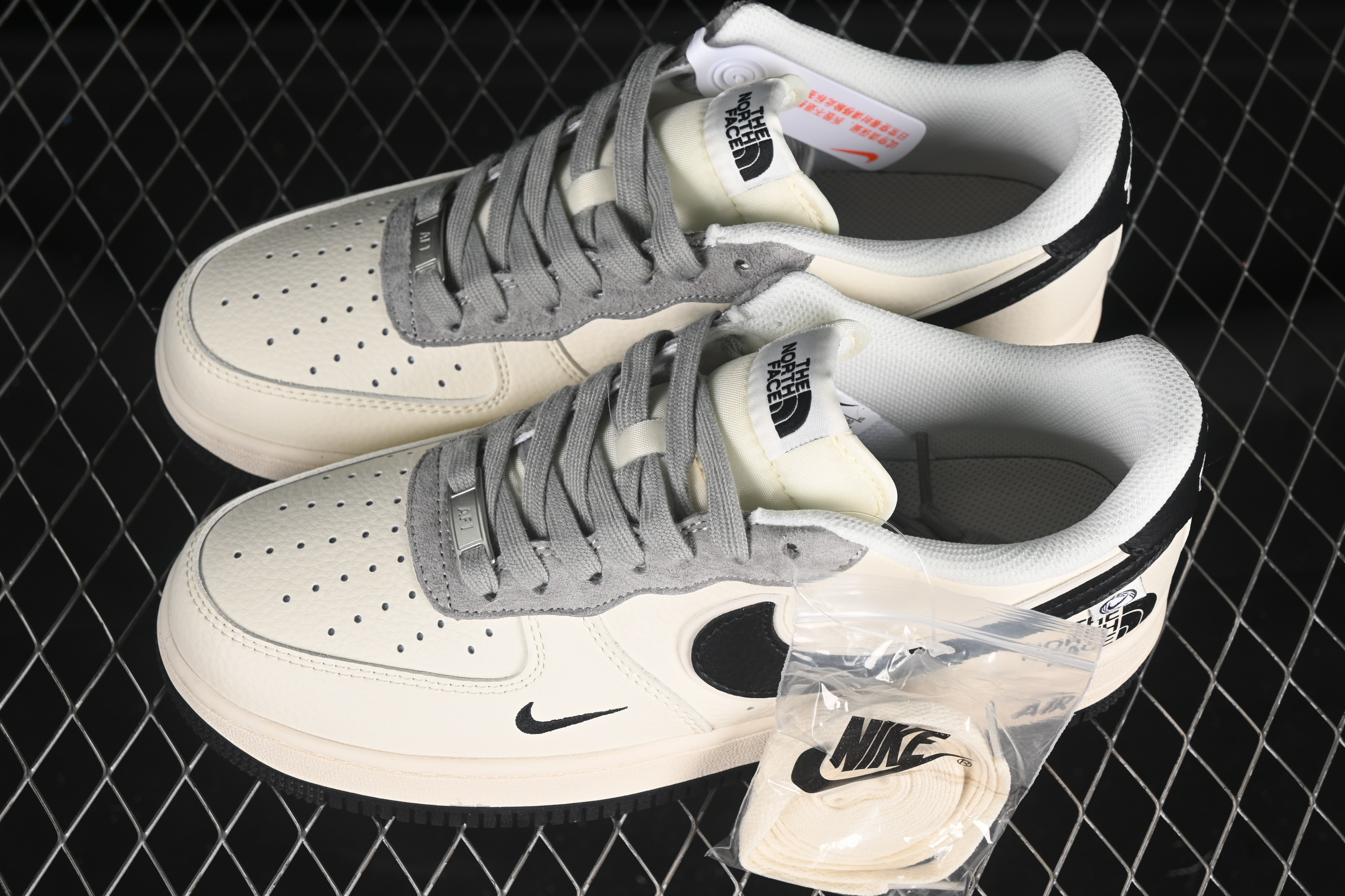 Air Force 1'07 Low North North Collaboration Beige Hook XZ6188-190 36-45