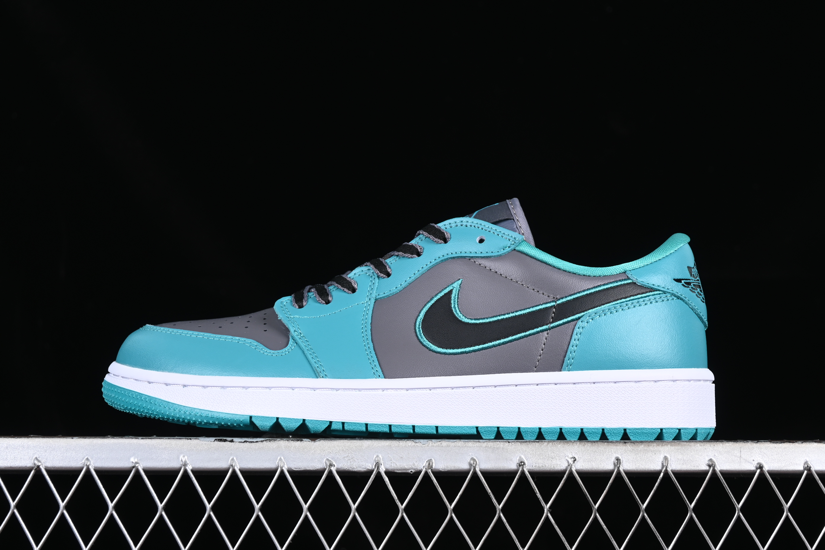 AJ1 low top