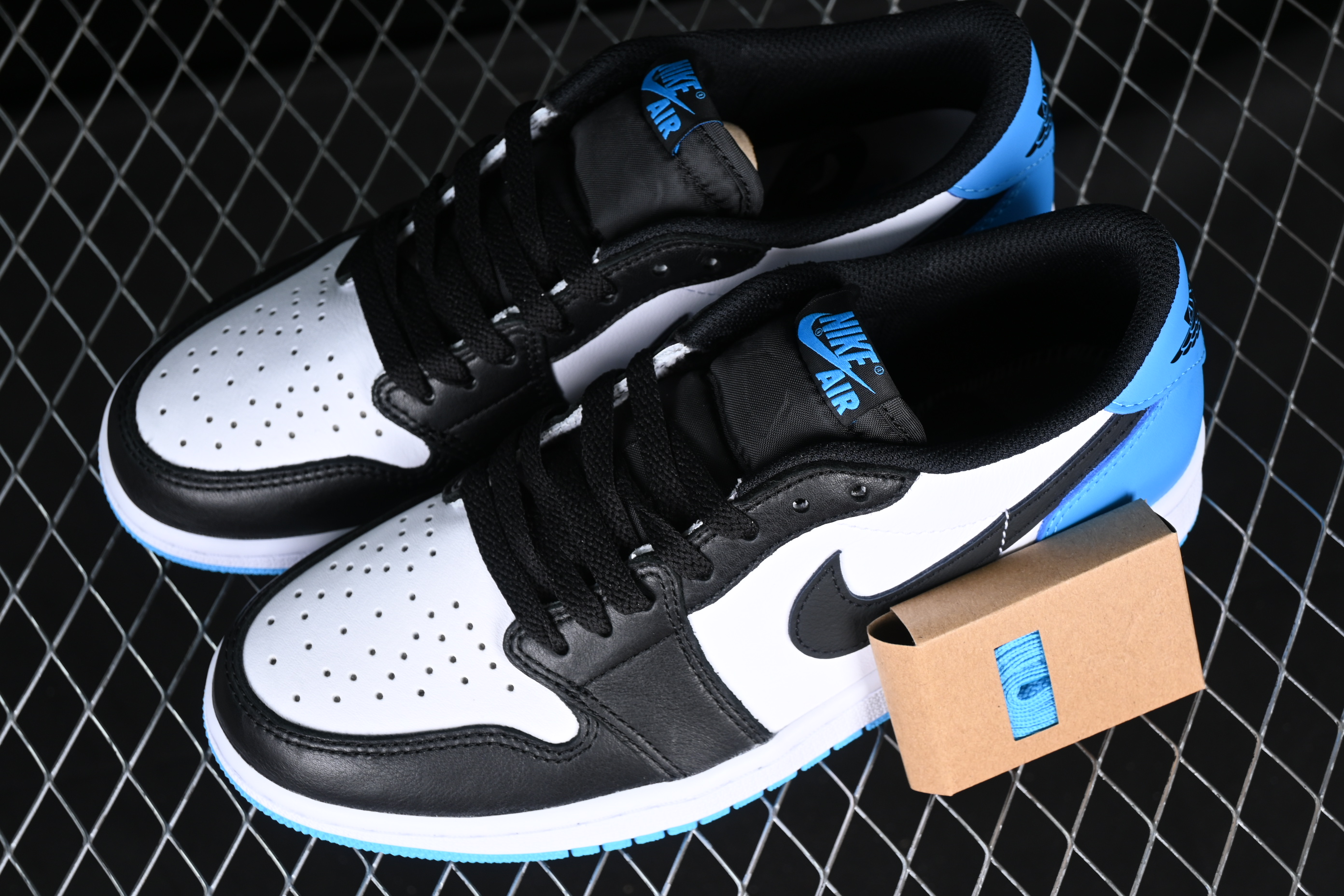 AJ1 low top