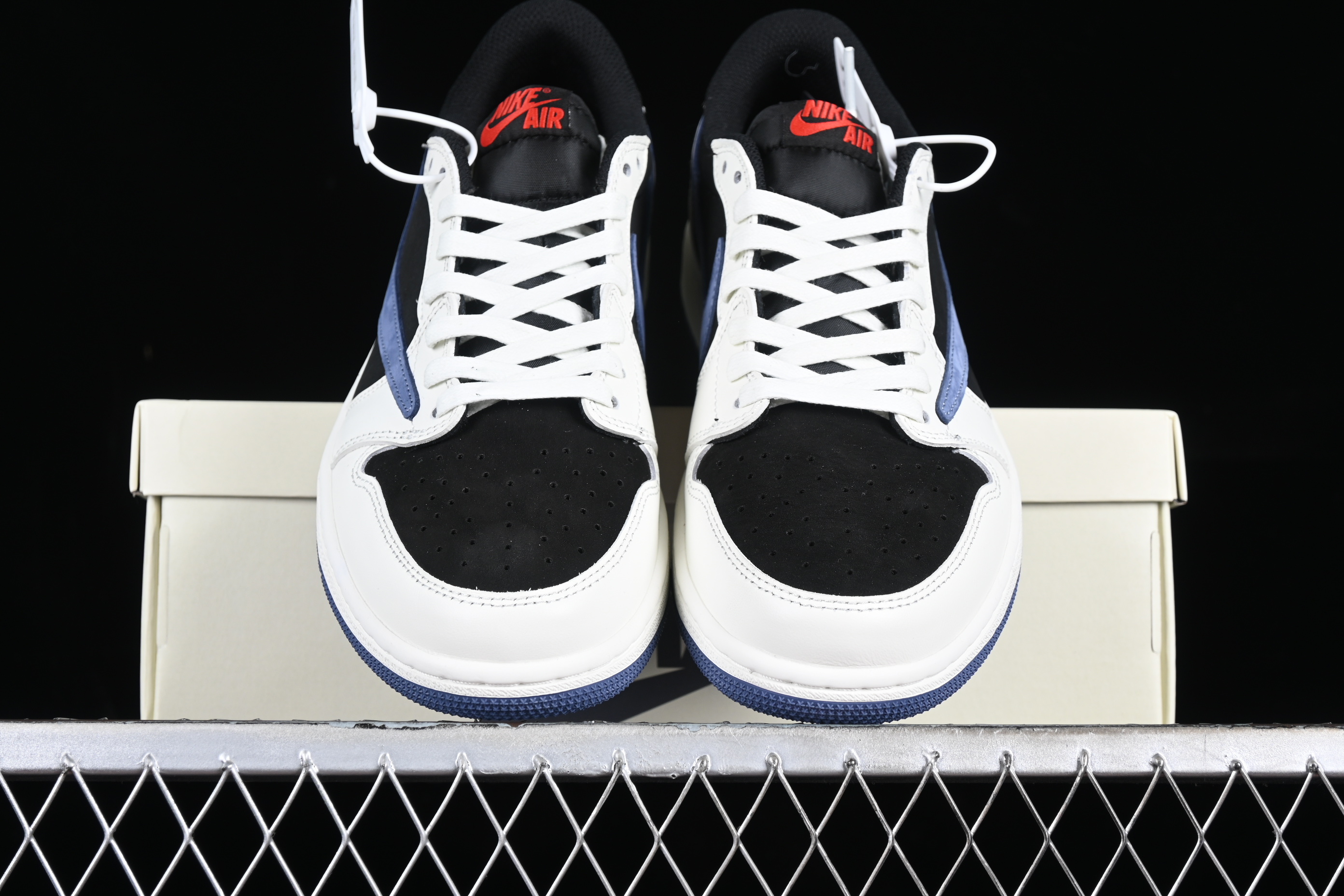 AJ1 low top