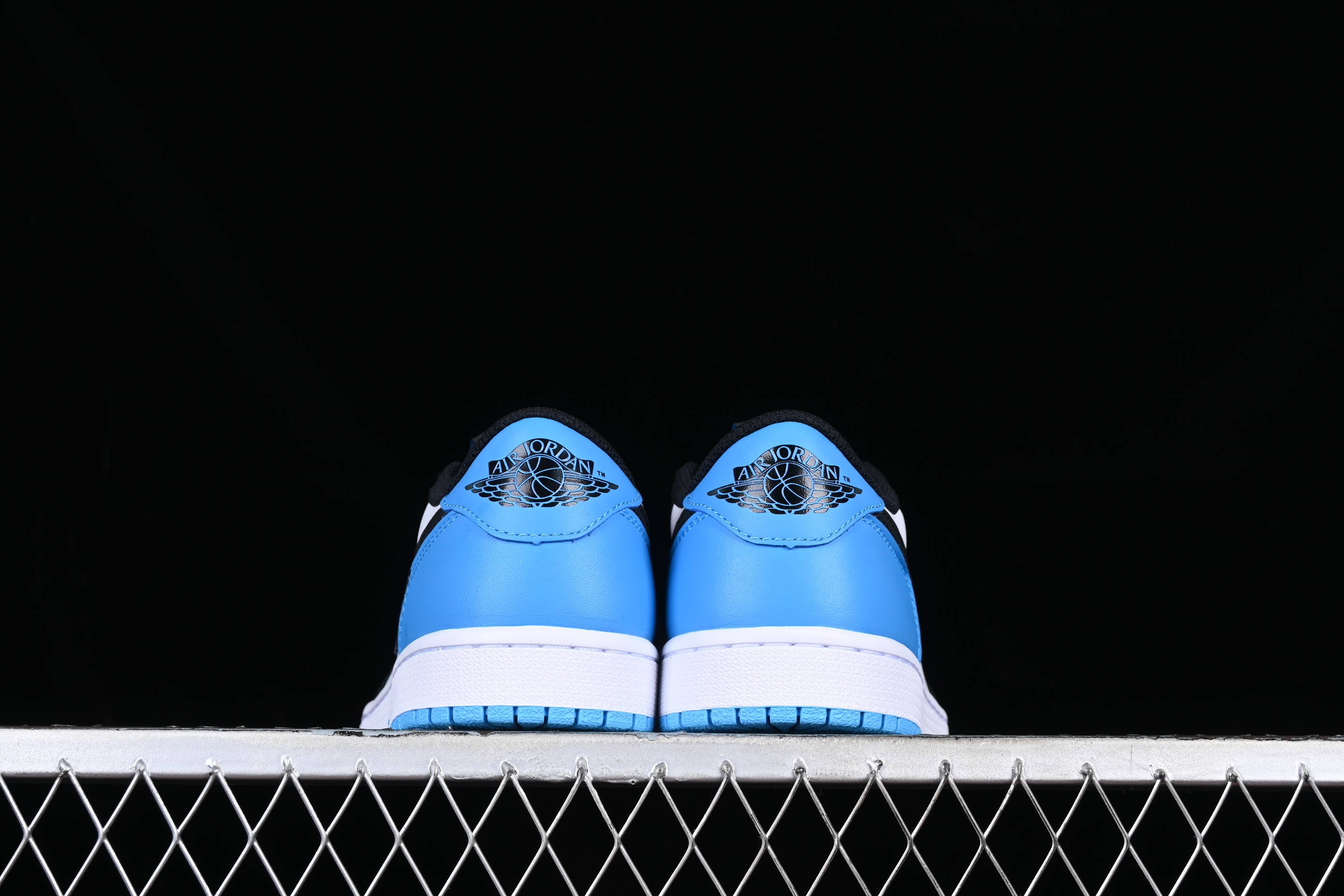 AJ1 low top