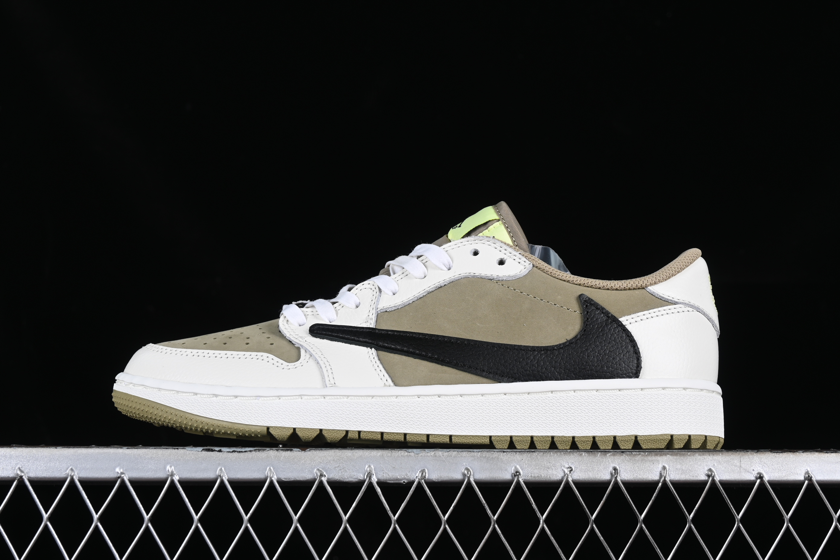 AJ1 low top