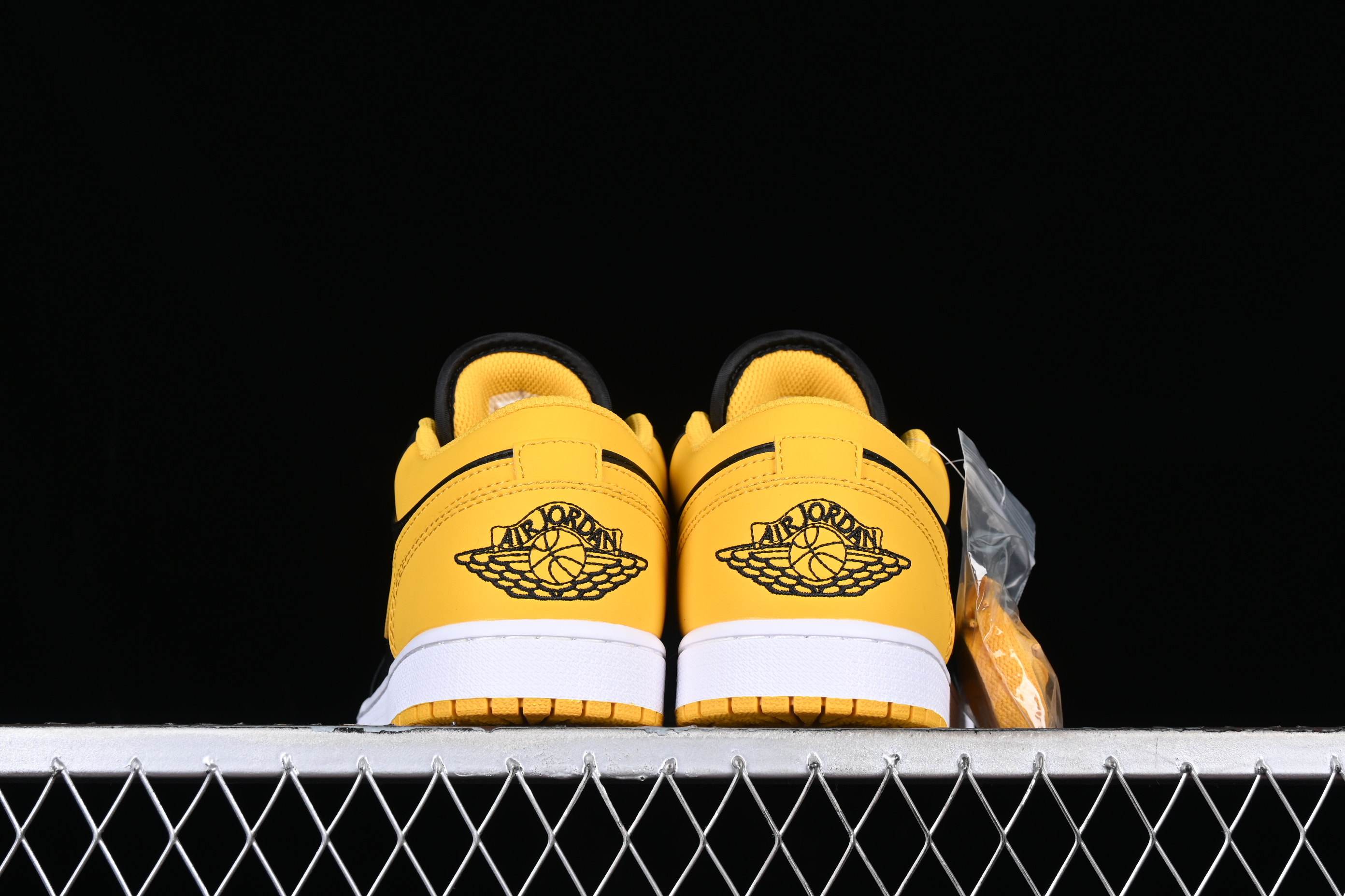 AJ1 low top