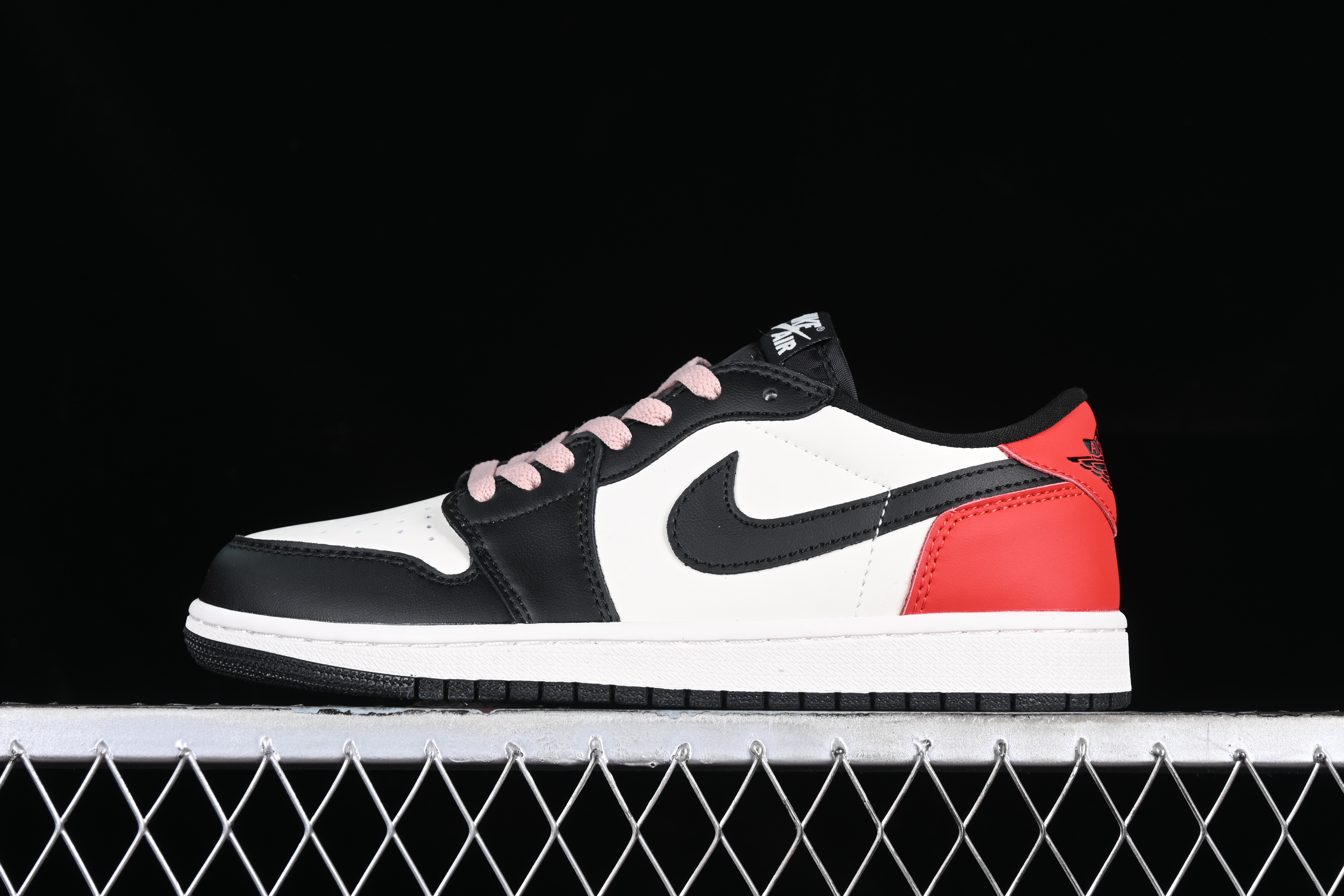 AJ1 low top
