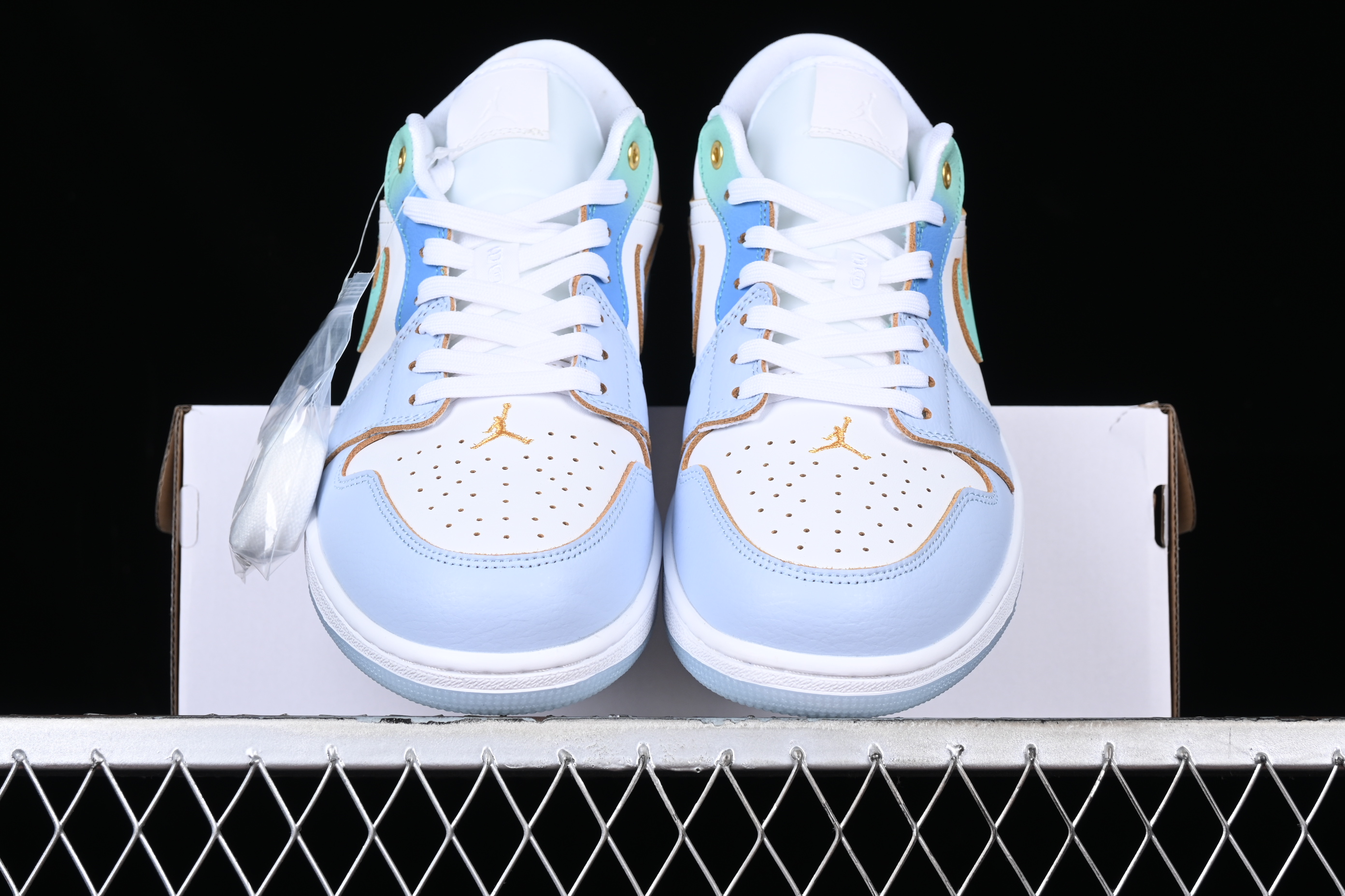 AJ1 low top