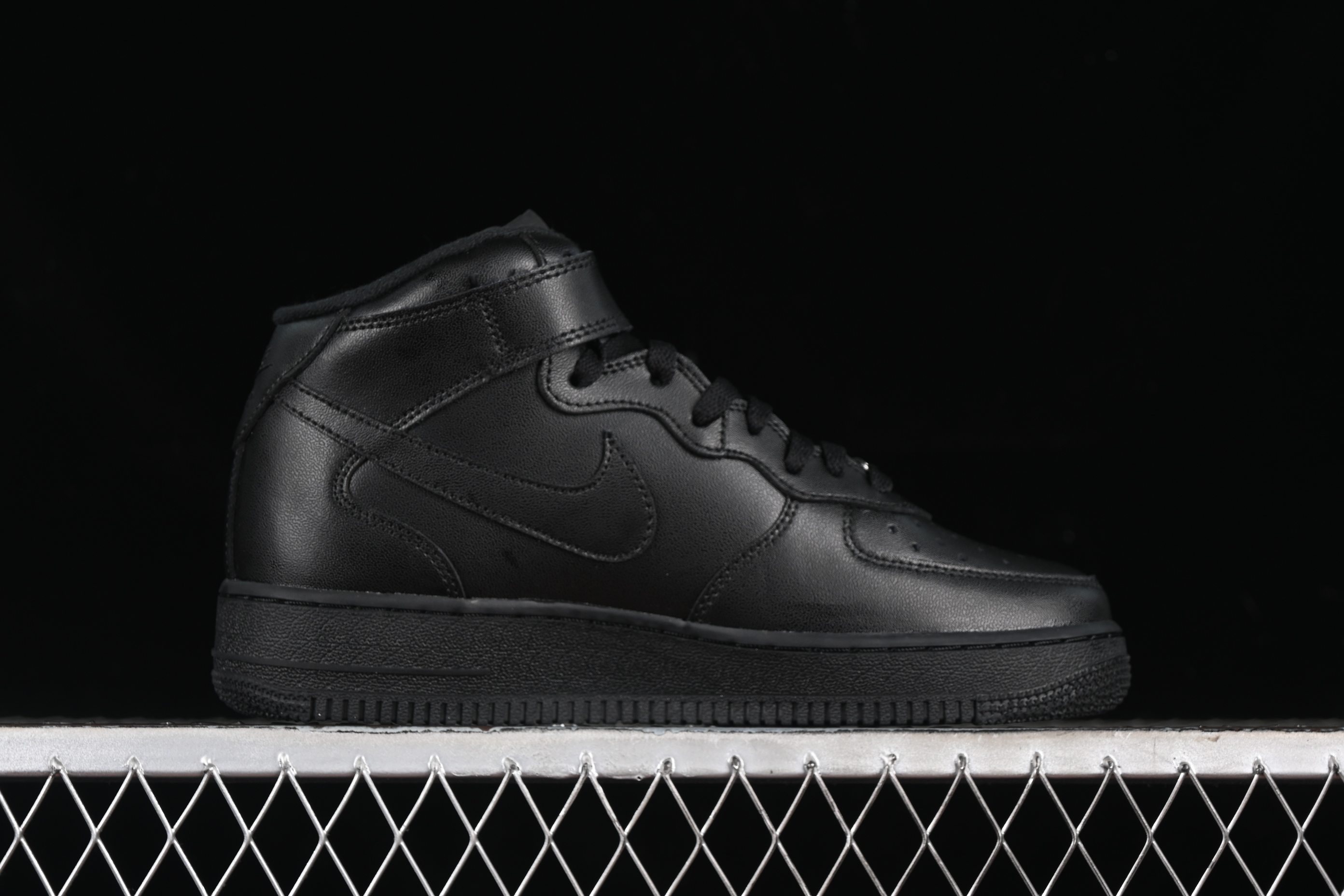 Supreme x Nk Air Force 1 Mid collaboration Air Force One mid-top casual sneakers