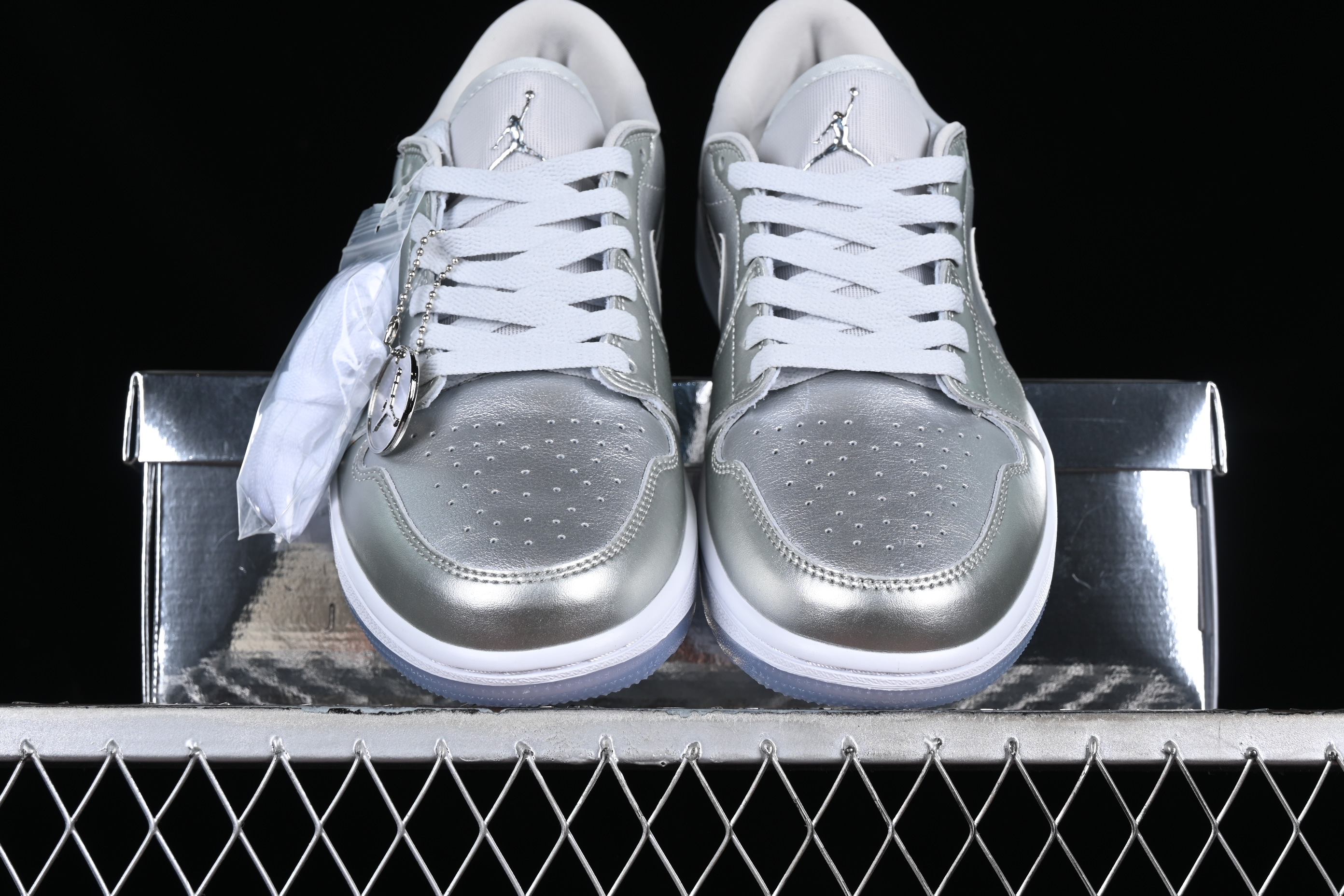 AJ1 low top