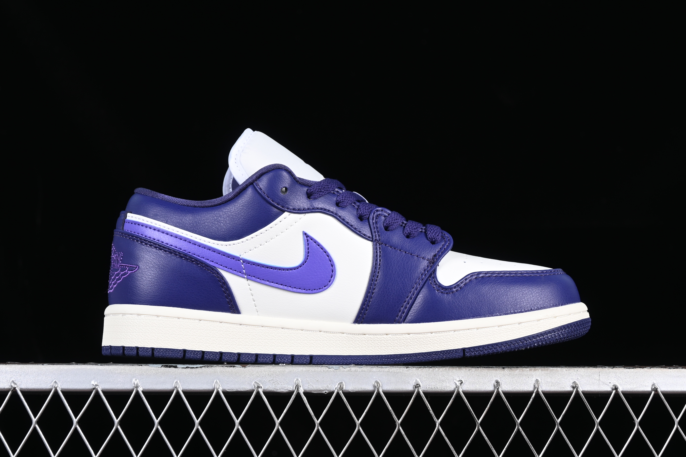 AJ1 low top