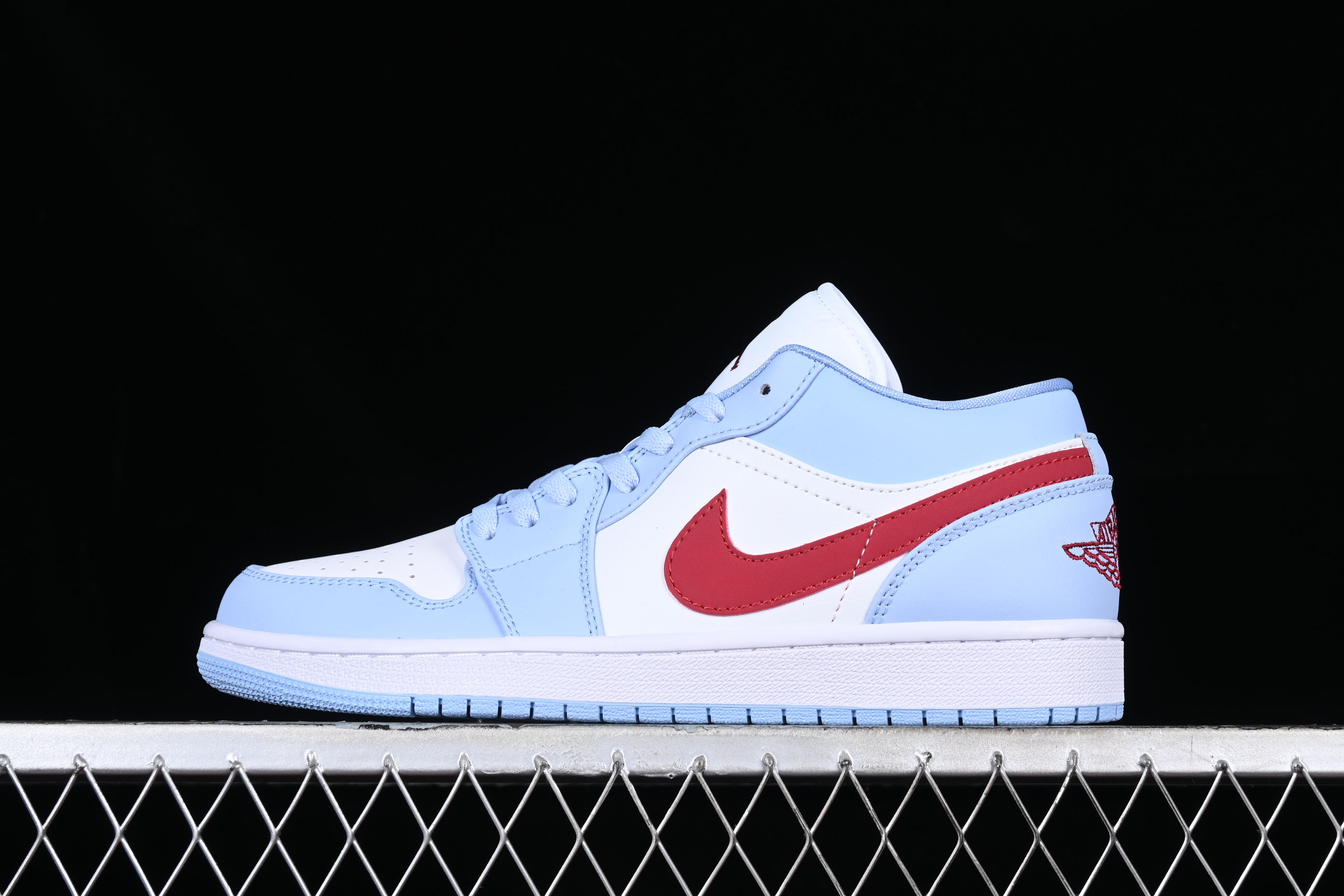 AJ1 low top