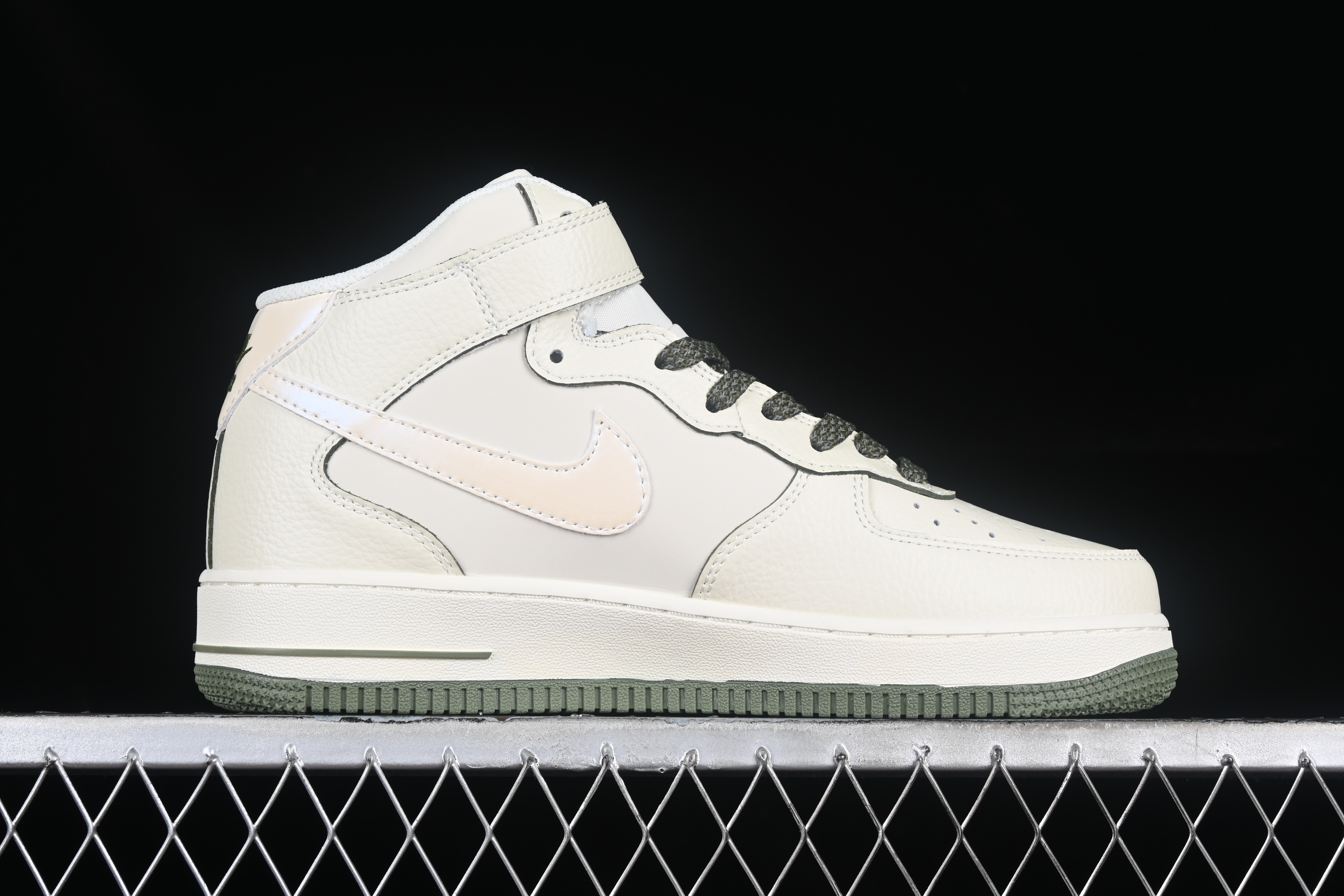 Nk Air Force 1'07 Mid Green pearlescent small hook Air Force One mid-top casual board shoes