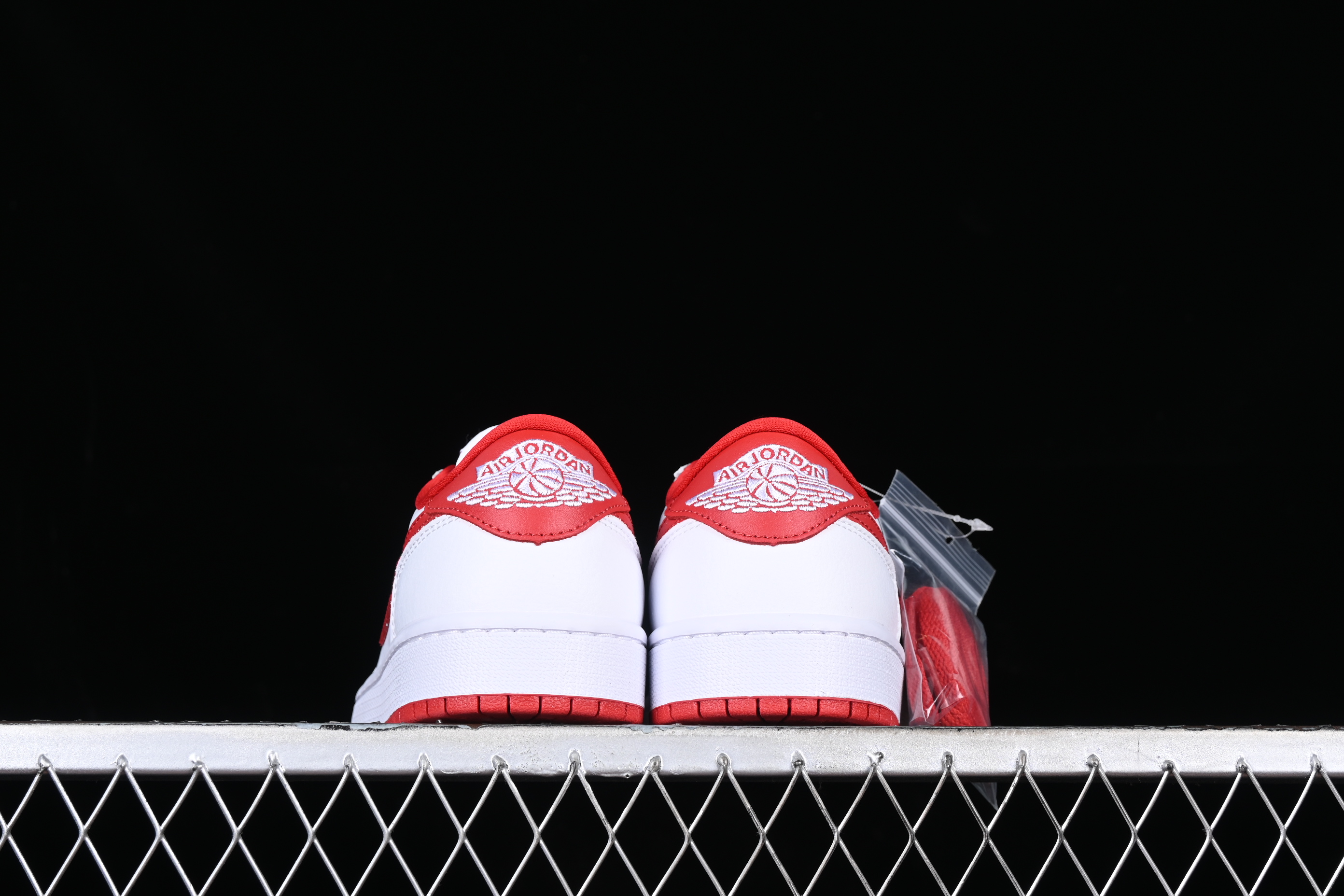 AJ1 low top