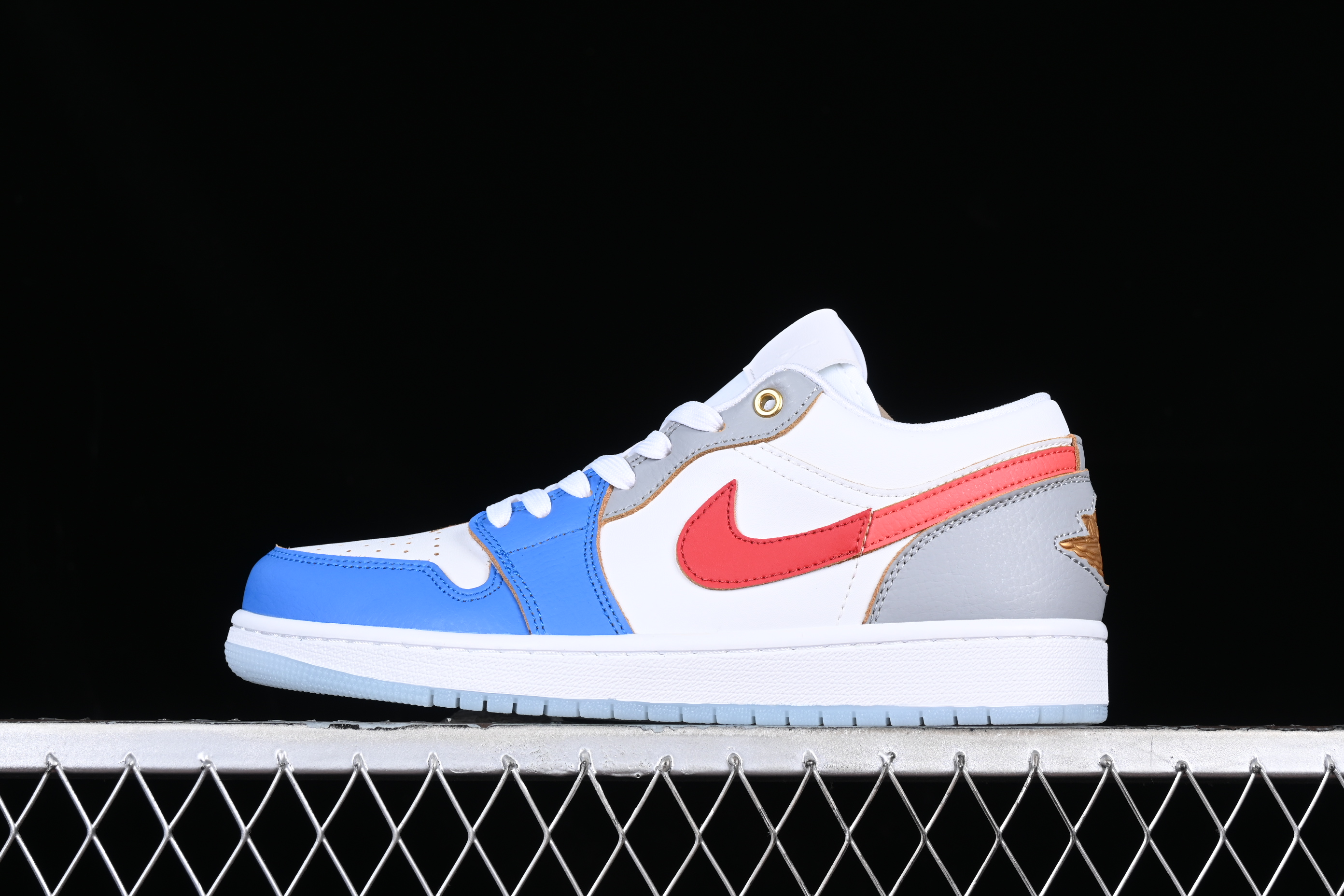 AJ1 low top