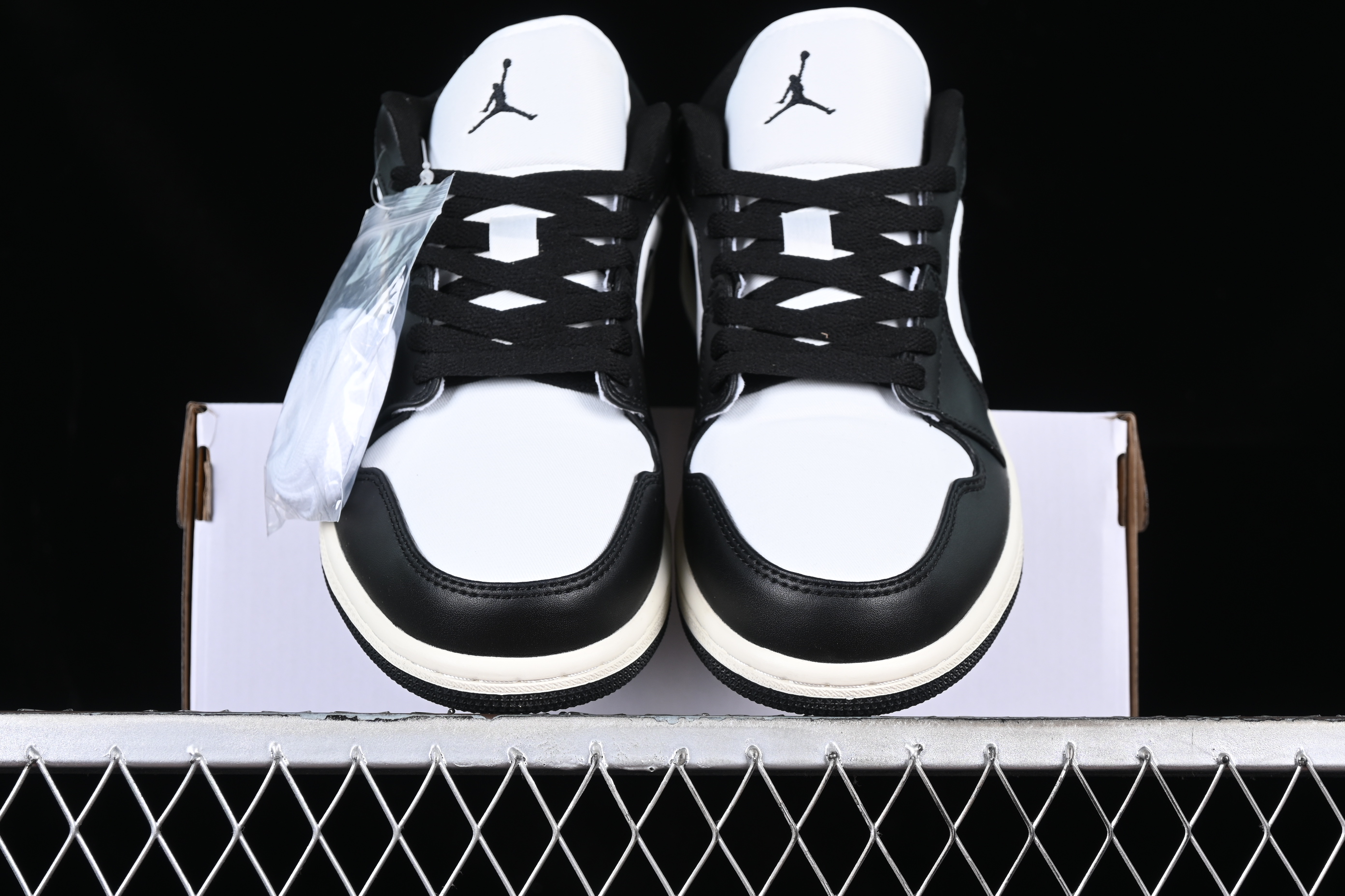 AJ1 low top