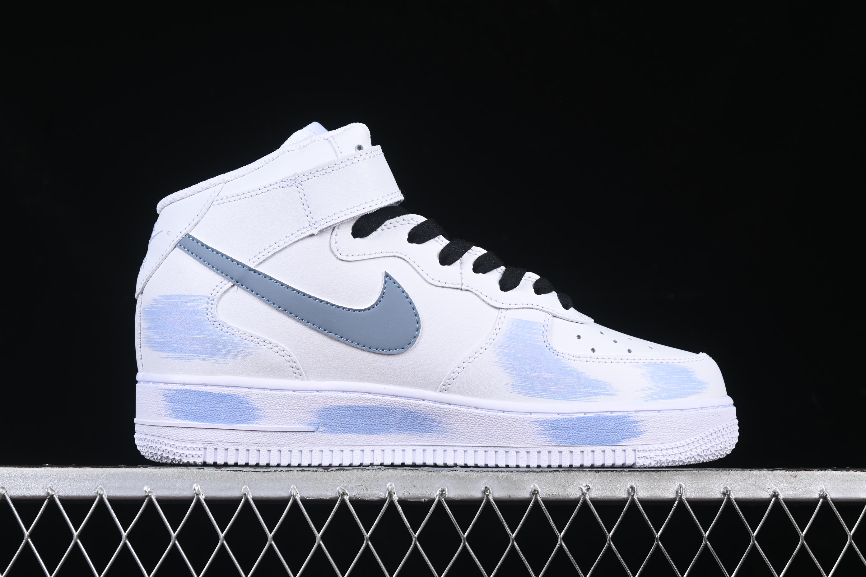 Nk Air Force 1'07 Mid Broken hook spray-painted 2D theme Air Force One mid-top casual sneakers