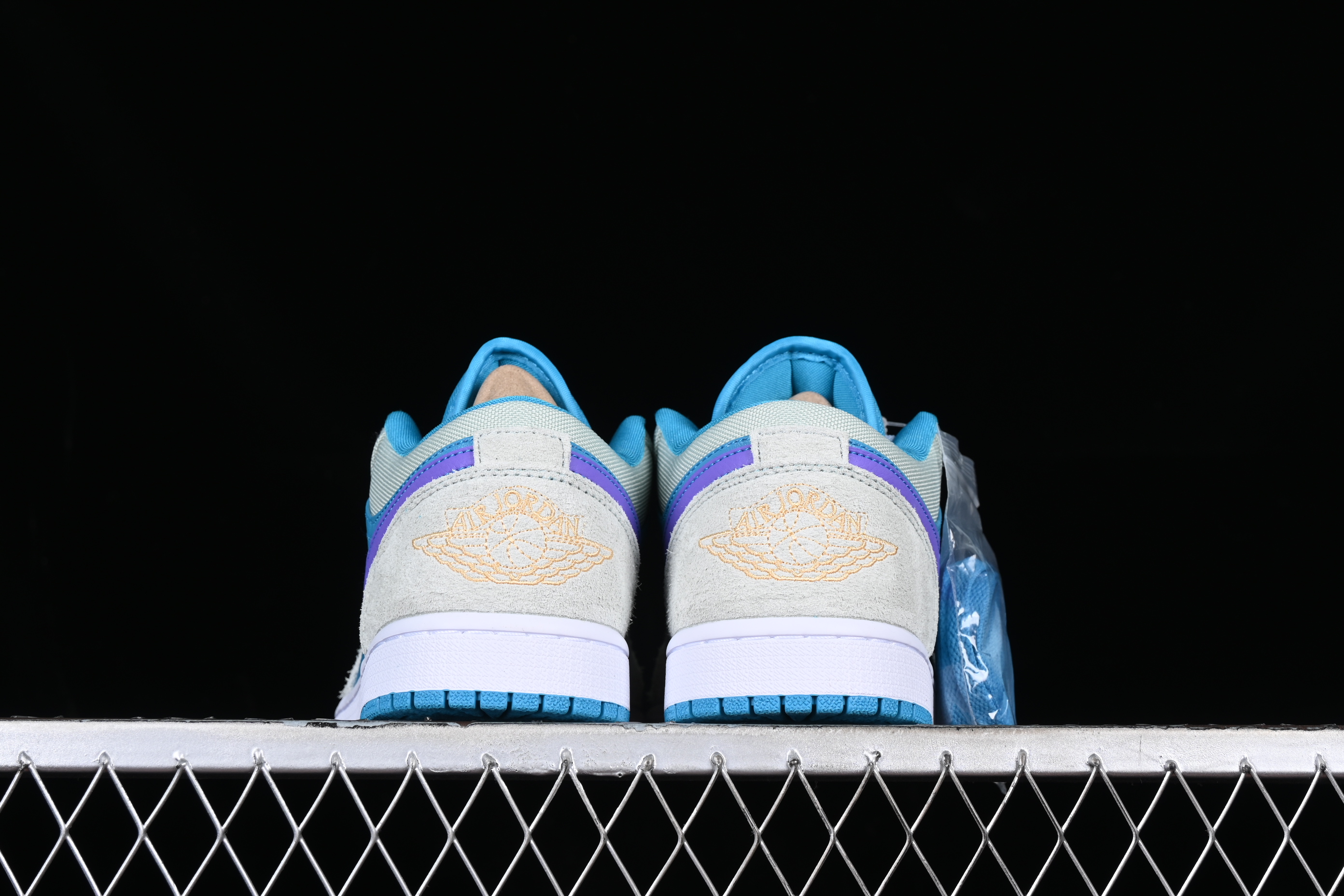 AJ1 low top